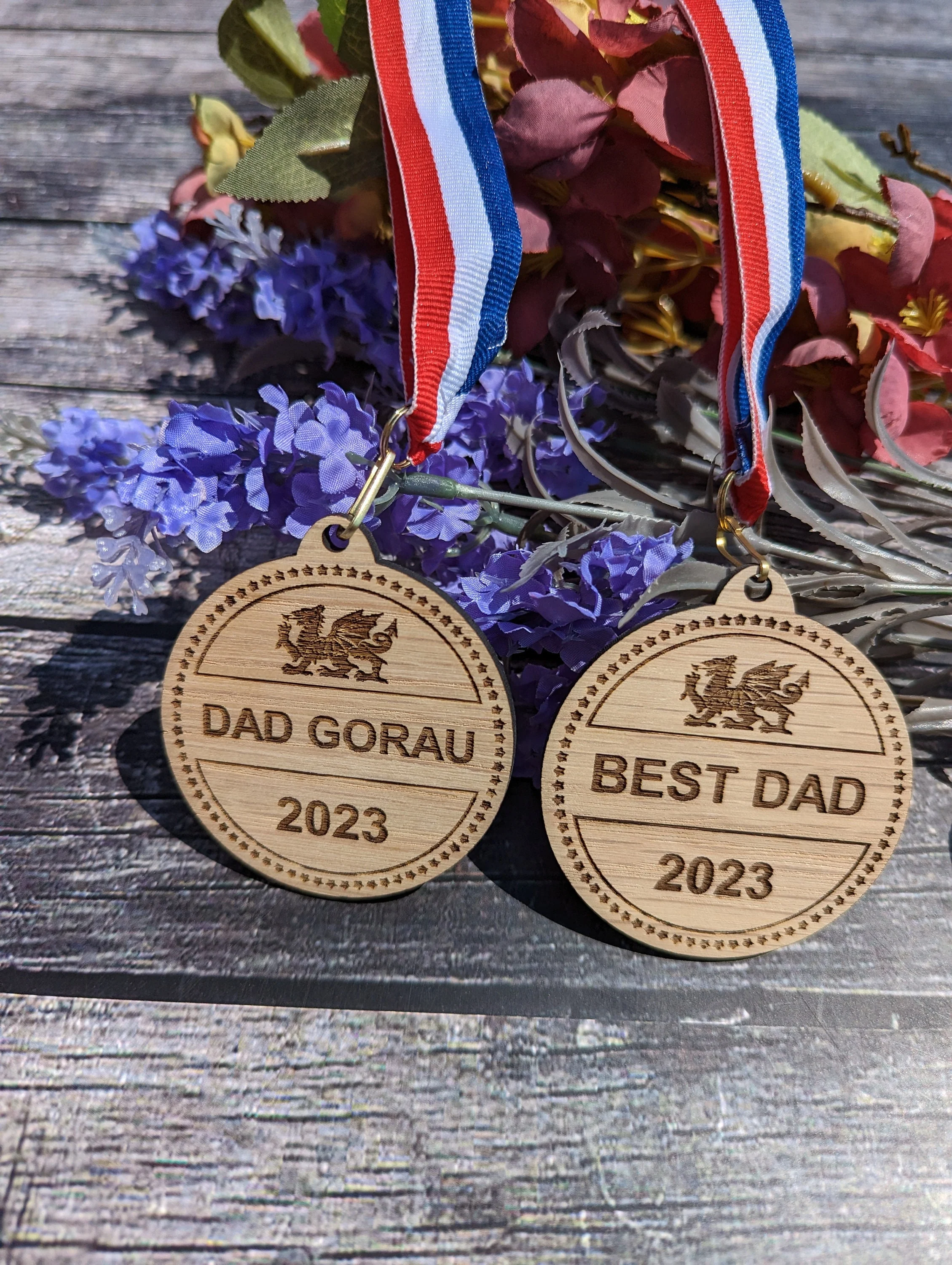 Best Dad & Dad Gorau Medals with Welsh Dragon - Meaningful Gifts, Birthday Gift, Father's Day Gift - Image 5