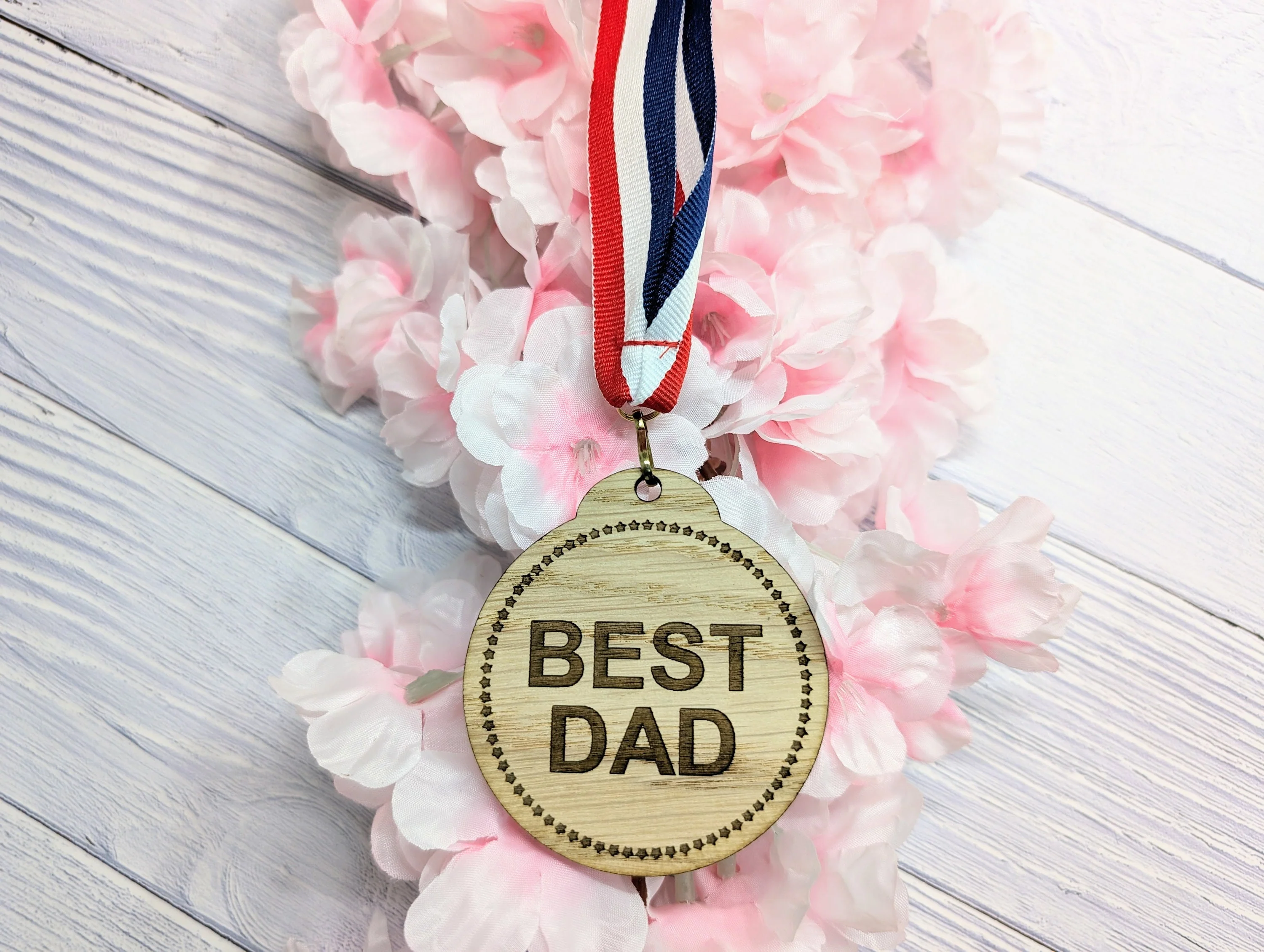 Best Mum & Best Dad Medals - Personalised Oak Veneer Awards, Perfect Family Gift - Crafted in Wales - Image 8