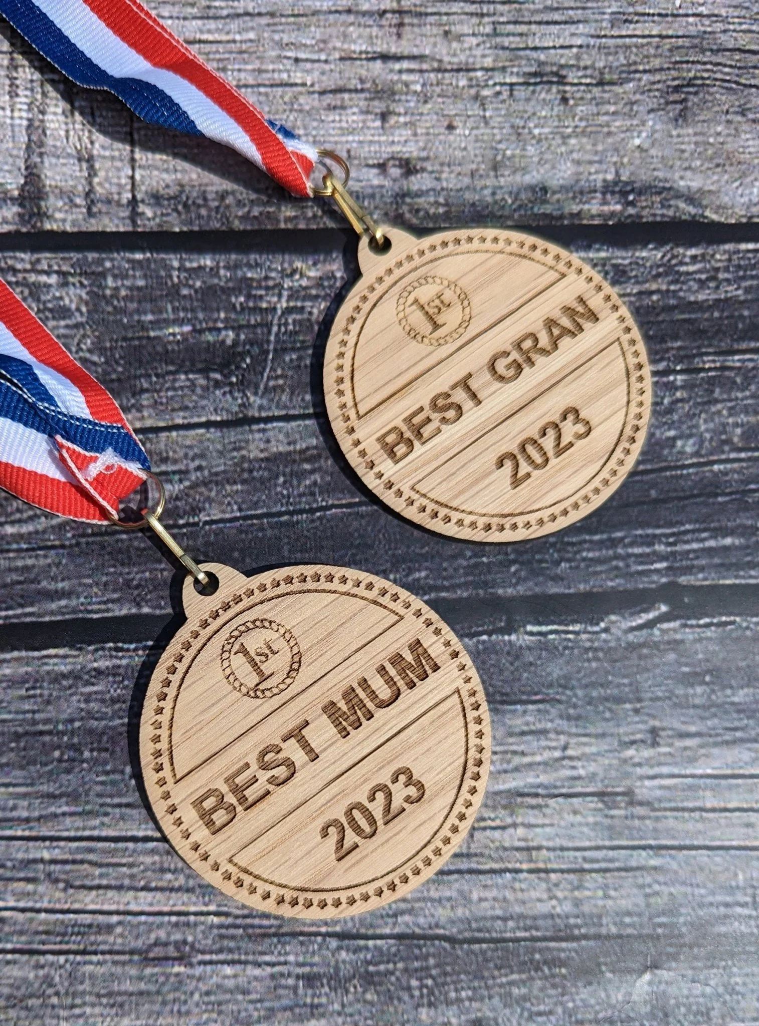 Best Mum & Best Gran Medals with Welsh Dragon - Meaningful Gifts, Birthday Gift, Mother's Day Gift - Image 6