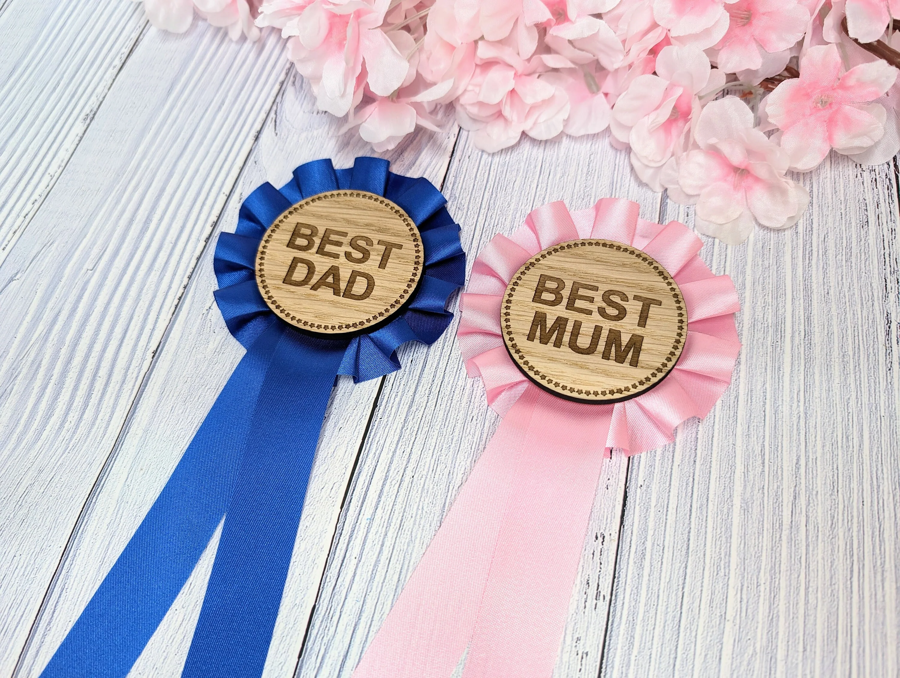 Best Mum & Dad Wooden Rosettes - Eco-Friendly, Welsh Craft | Unique Parent Awards, Handcrafted Sustainable Wood, Customisable - Image 7