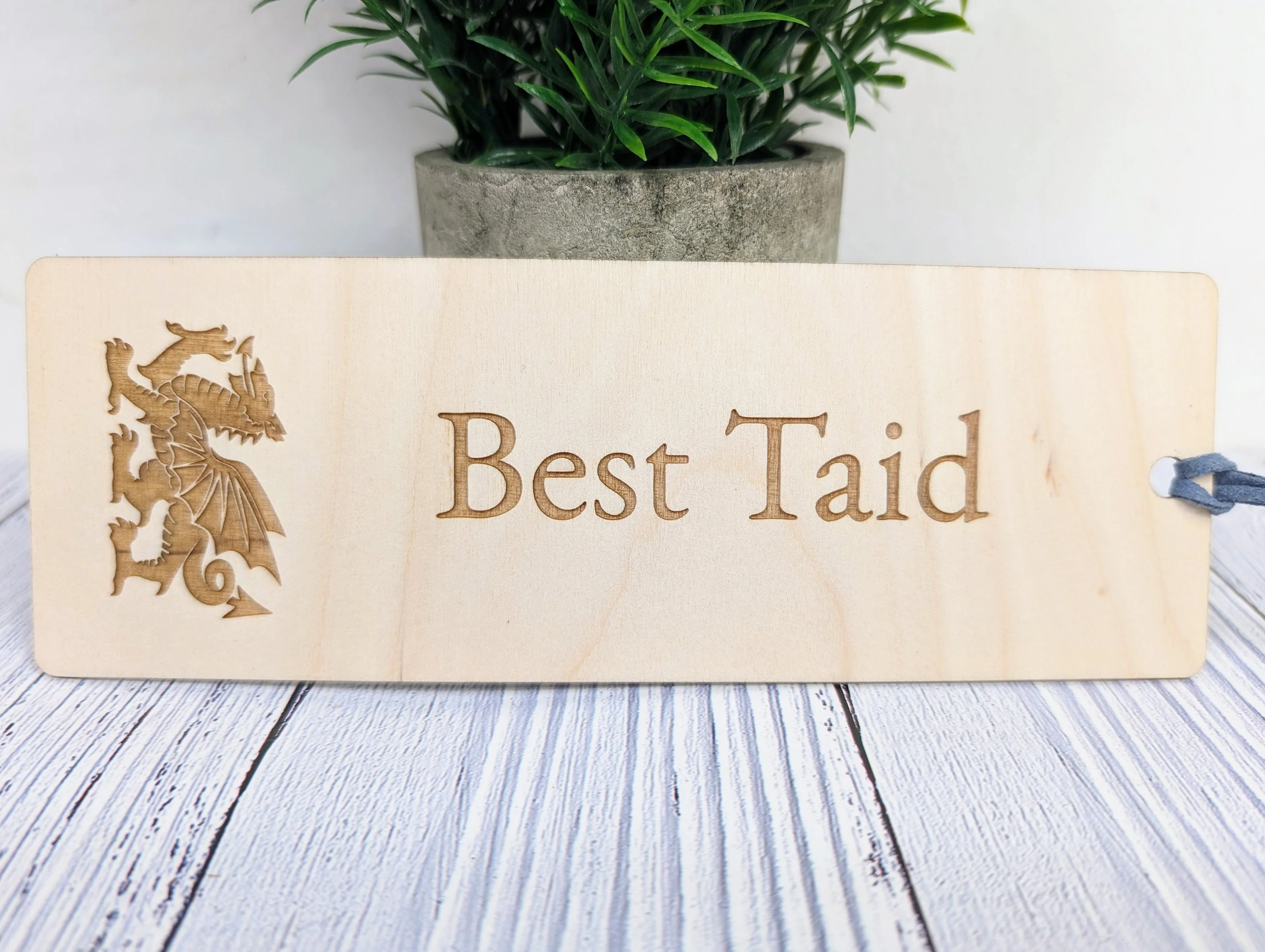 Best Taid - Welsh Dragon Engraved Wooden Bookmark - Image 3