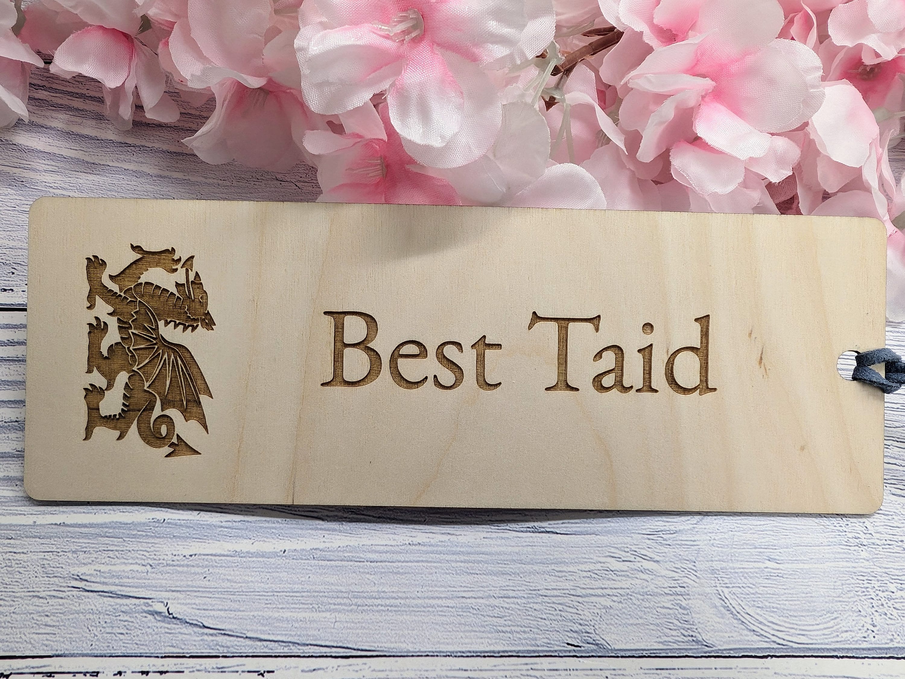 Best Taid - Welsh Dragon Engraved Wooden Bookmark - Image 4
