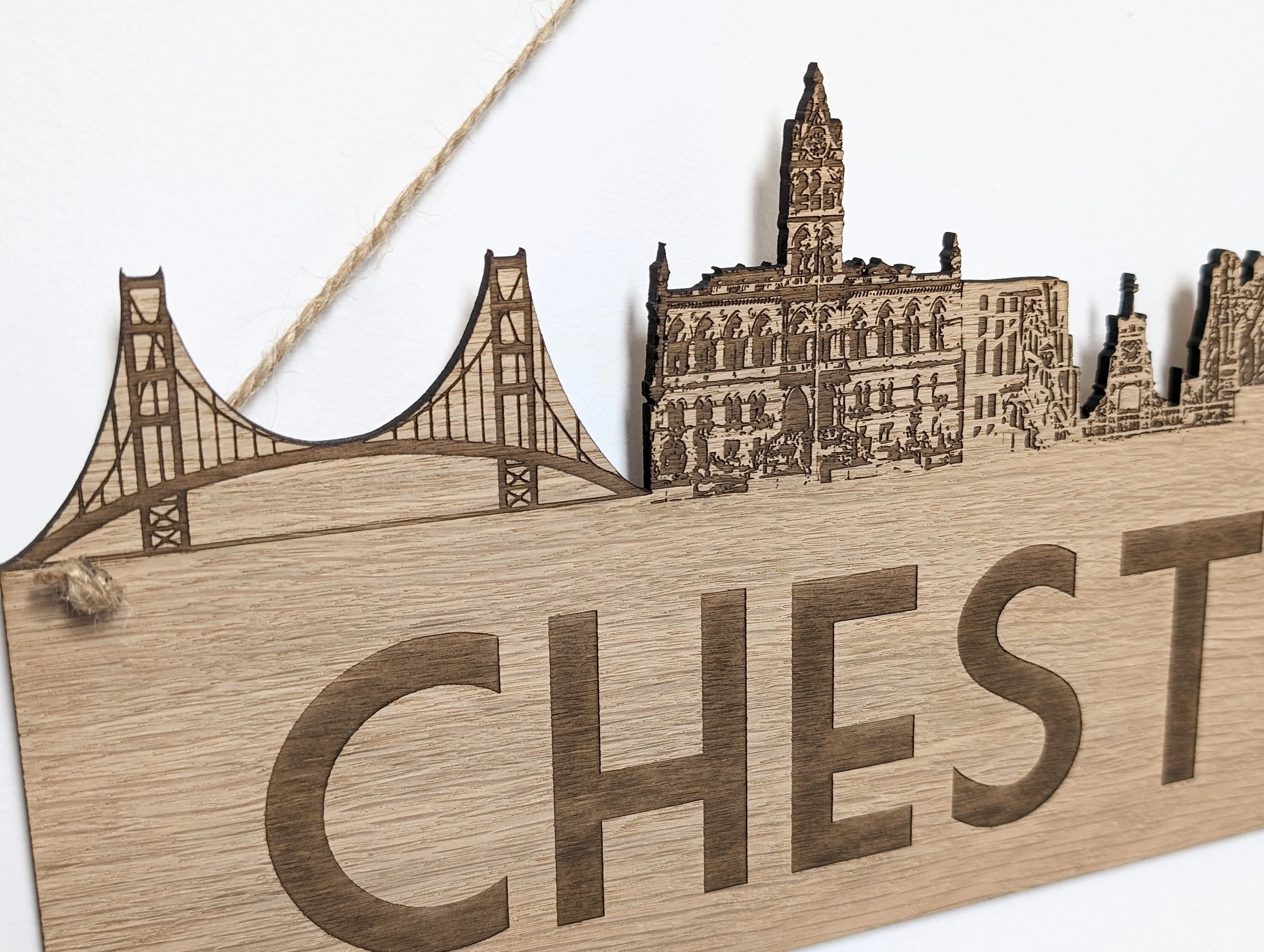 Chester City Wooden Sign – Iconic Landmarks Design - Image 3
