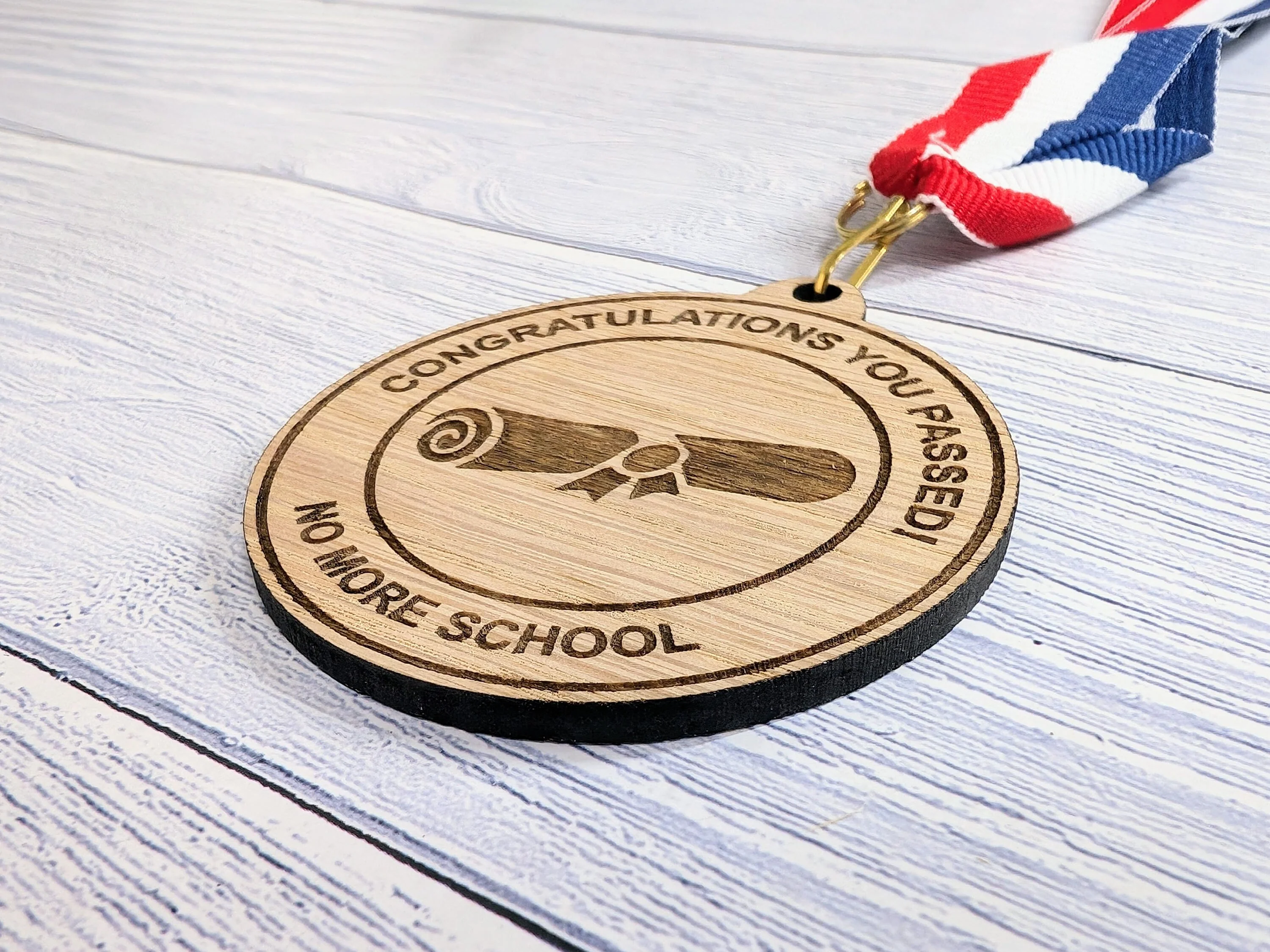 Congratulations You Passed - No More School Wooden Medal | Fun Graduation Gift | Eco-Friendly | Personalised Keepsake for Students - Image 4