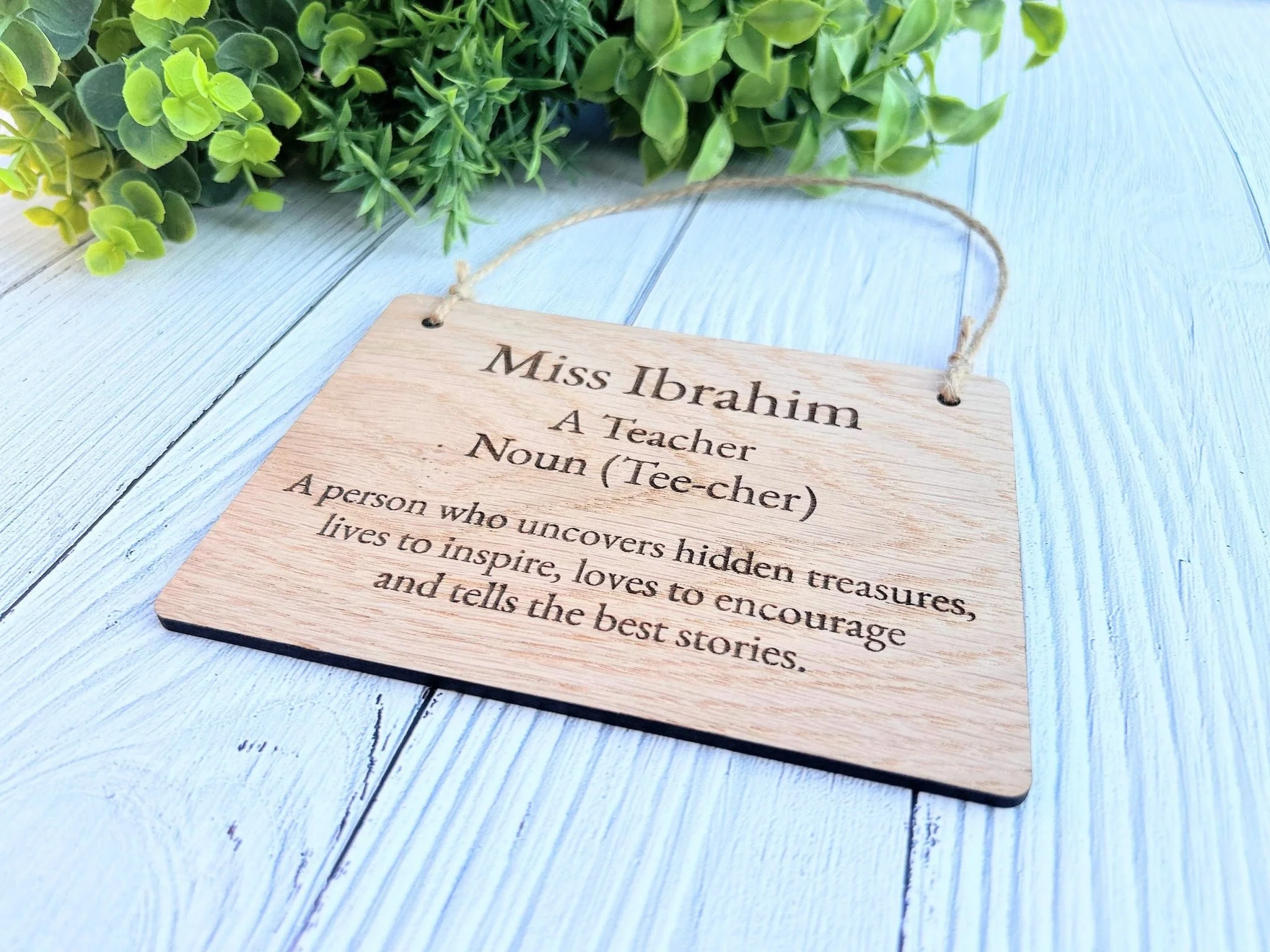 Custom Engraved Teacher Appreciation Sign - Personalised Oak Veneer Door/Hanging Sign - Thoughtful Gift for Educators & Mentors - Image 3