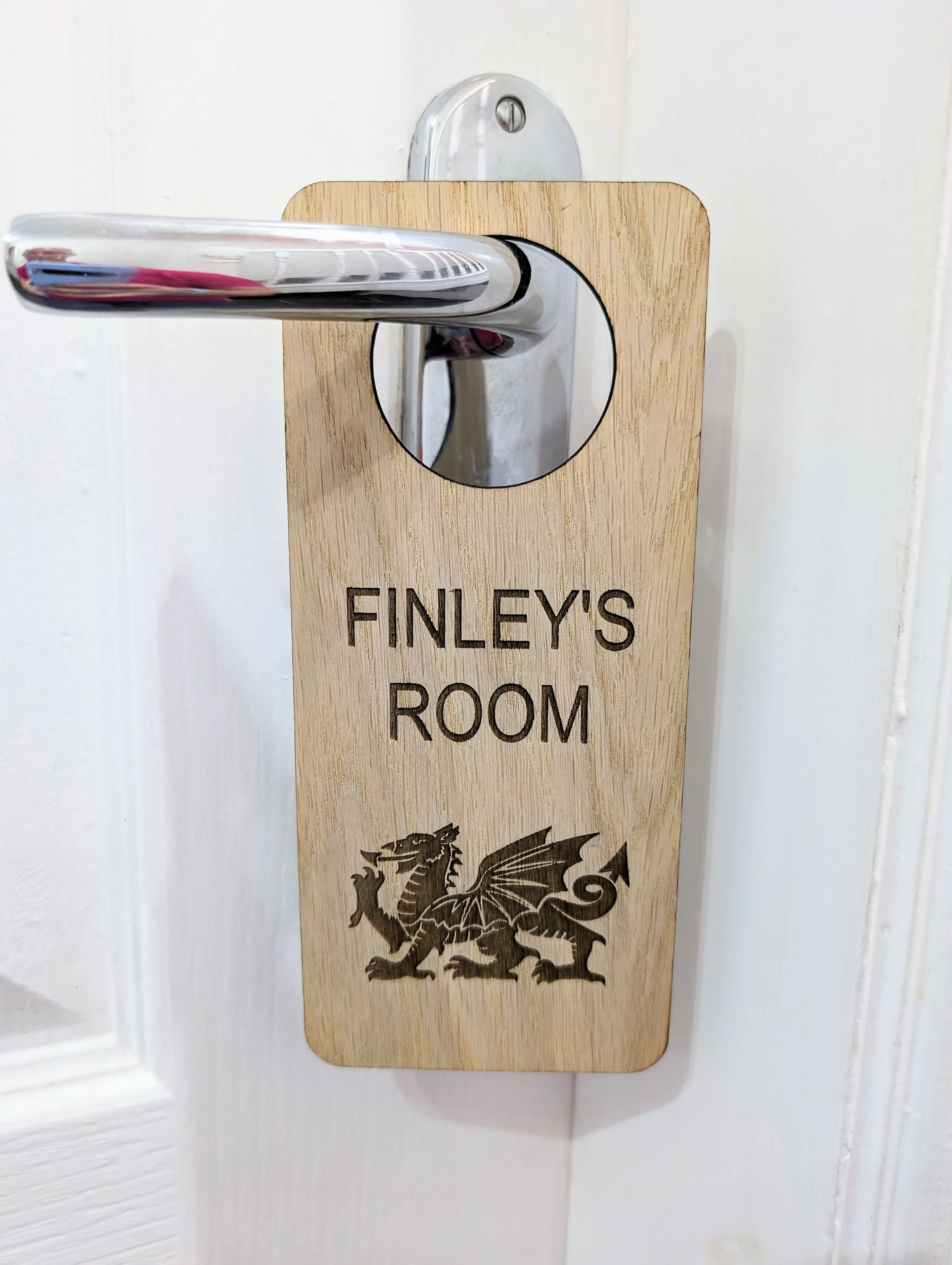 Custom Welsh Dragon Children's Room Sign - Personalised Oak Veneer Door Hanger - Image 2
