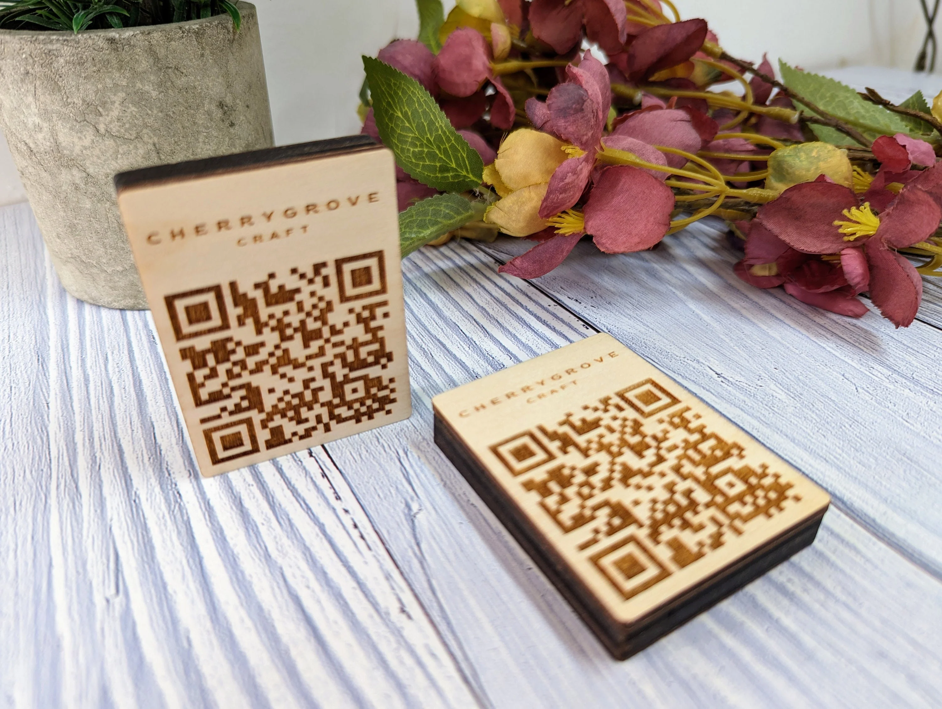 Customisable Wooden QR Code Block: Restaurant Cafe Sign (67x50x12mm) - Image 4