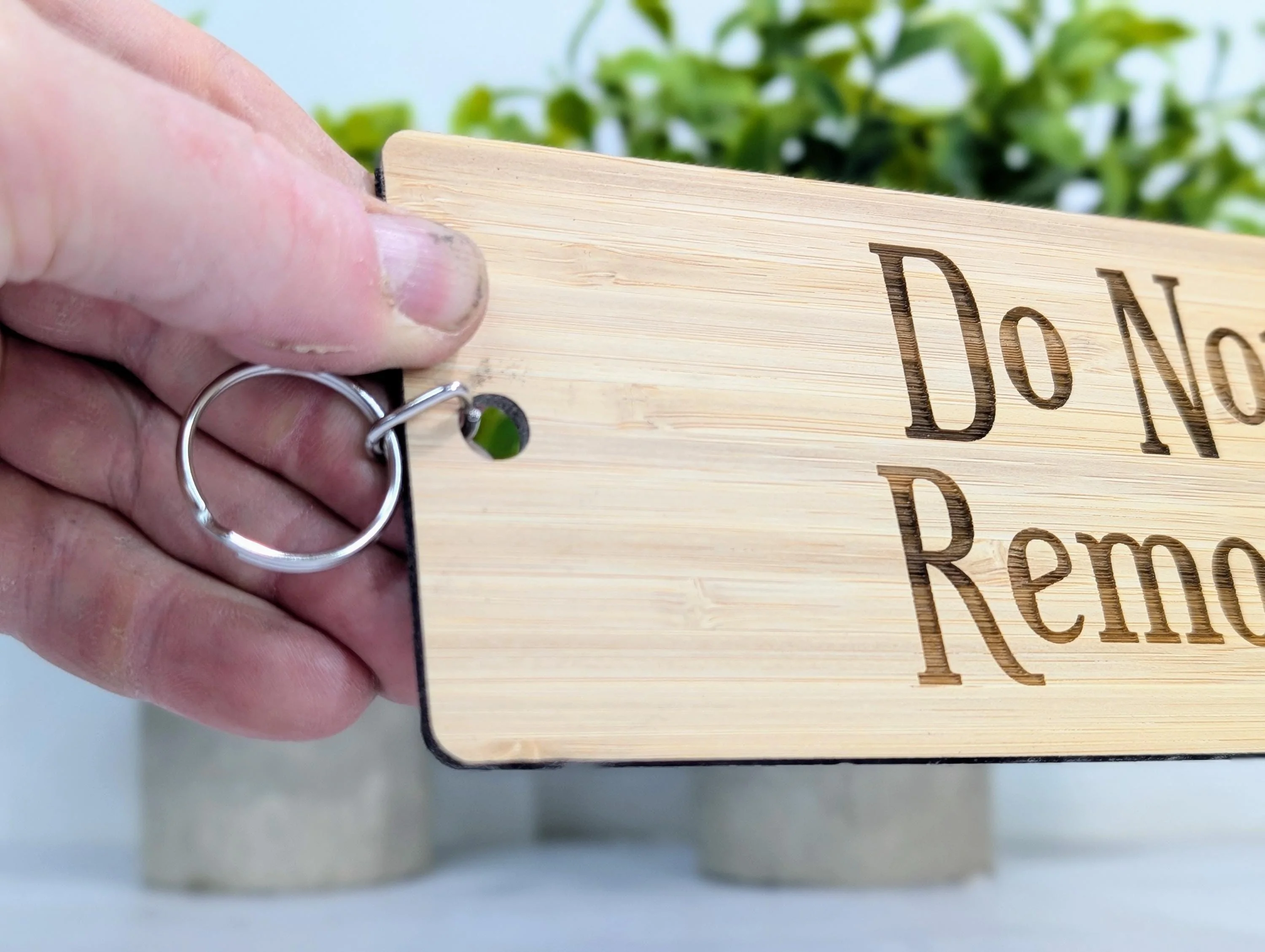 Do Not Remove - Extra-Large Bamboo Keyring - Ideal for Keeping Important Keys Safely - 200x80mm - Image 3