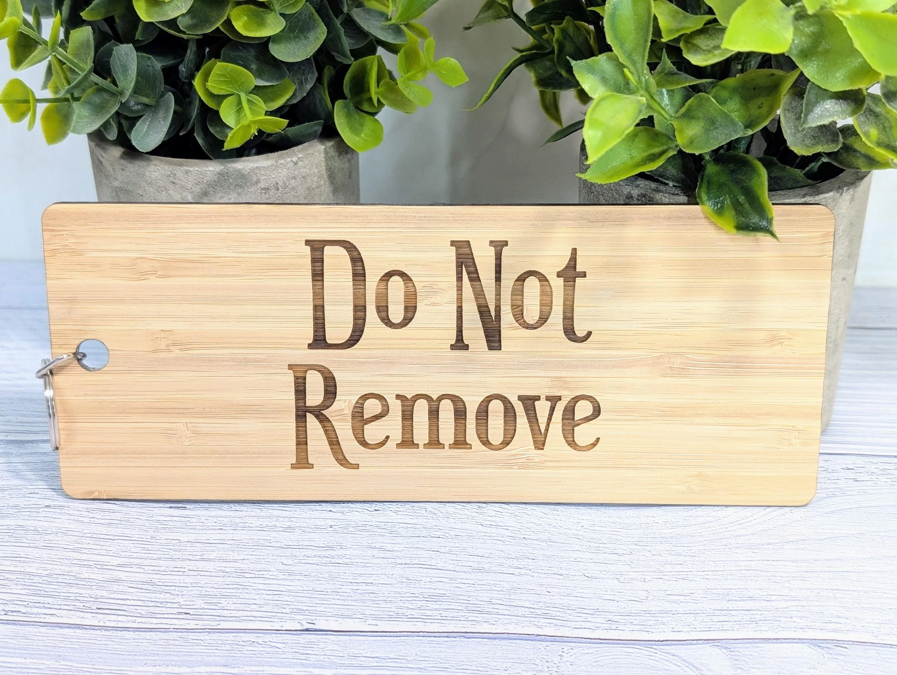 Do Not Remove - Extra-Large Bamboo Keyring - Ideal for Keeping Important Keys Safely - 200x80mm - Image 4