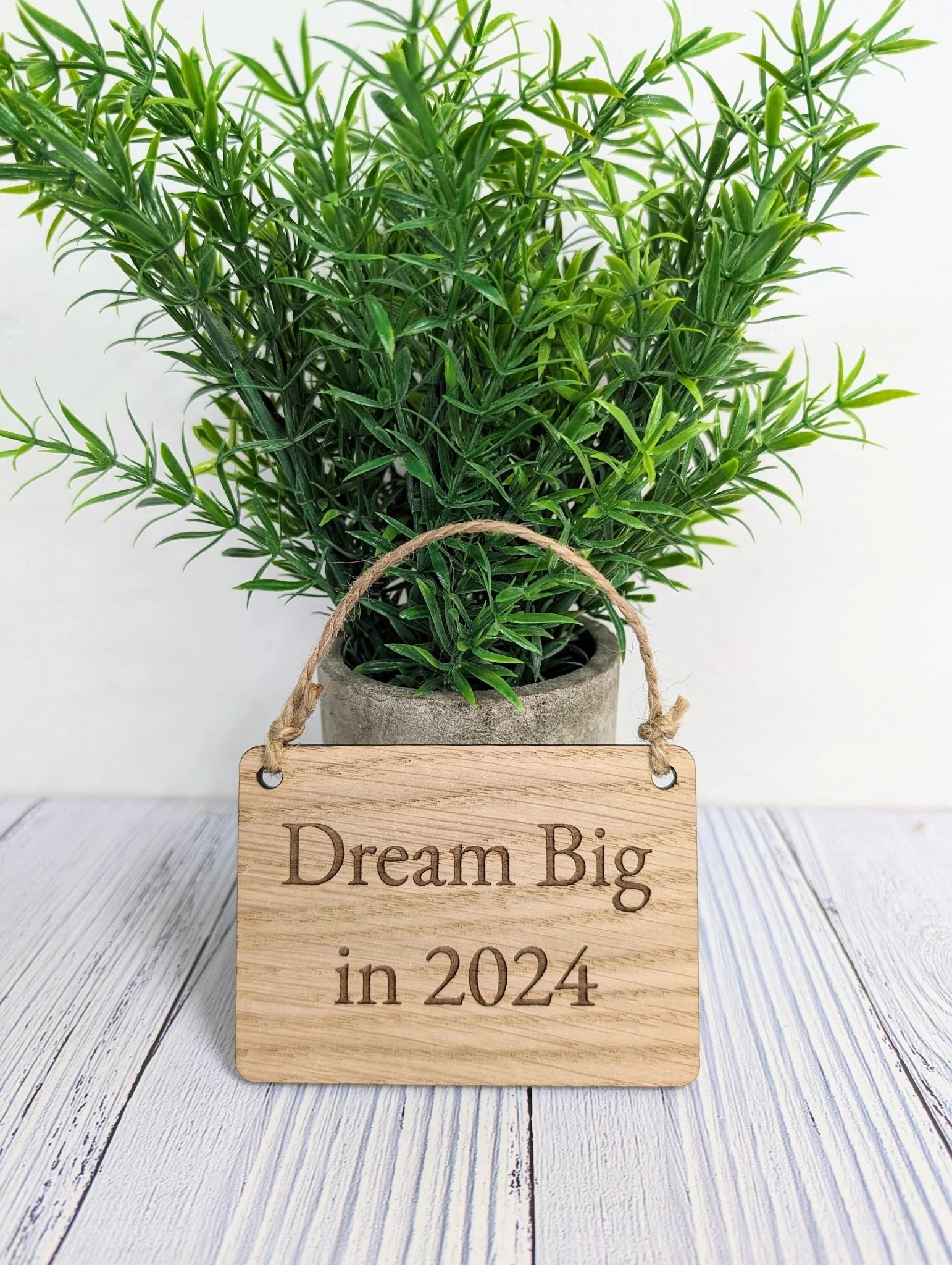 Dream Big in 2024 Oak Sign - Personalisable, Aspirational New Year Decor - Image 8