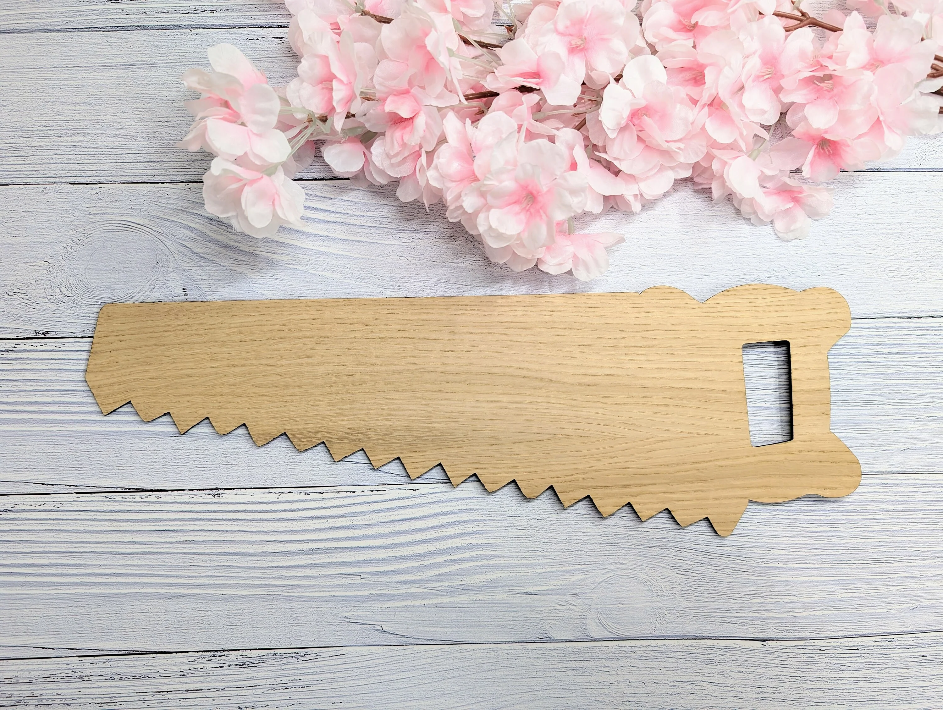 Eco-Friendly Handsaw-Shaped Workshop Sign - Customisable, Welsh Oak Veneer | Ideal for Personalised Shop Decor, Unique Gift - Image 3