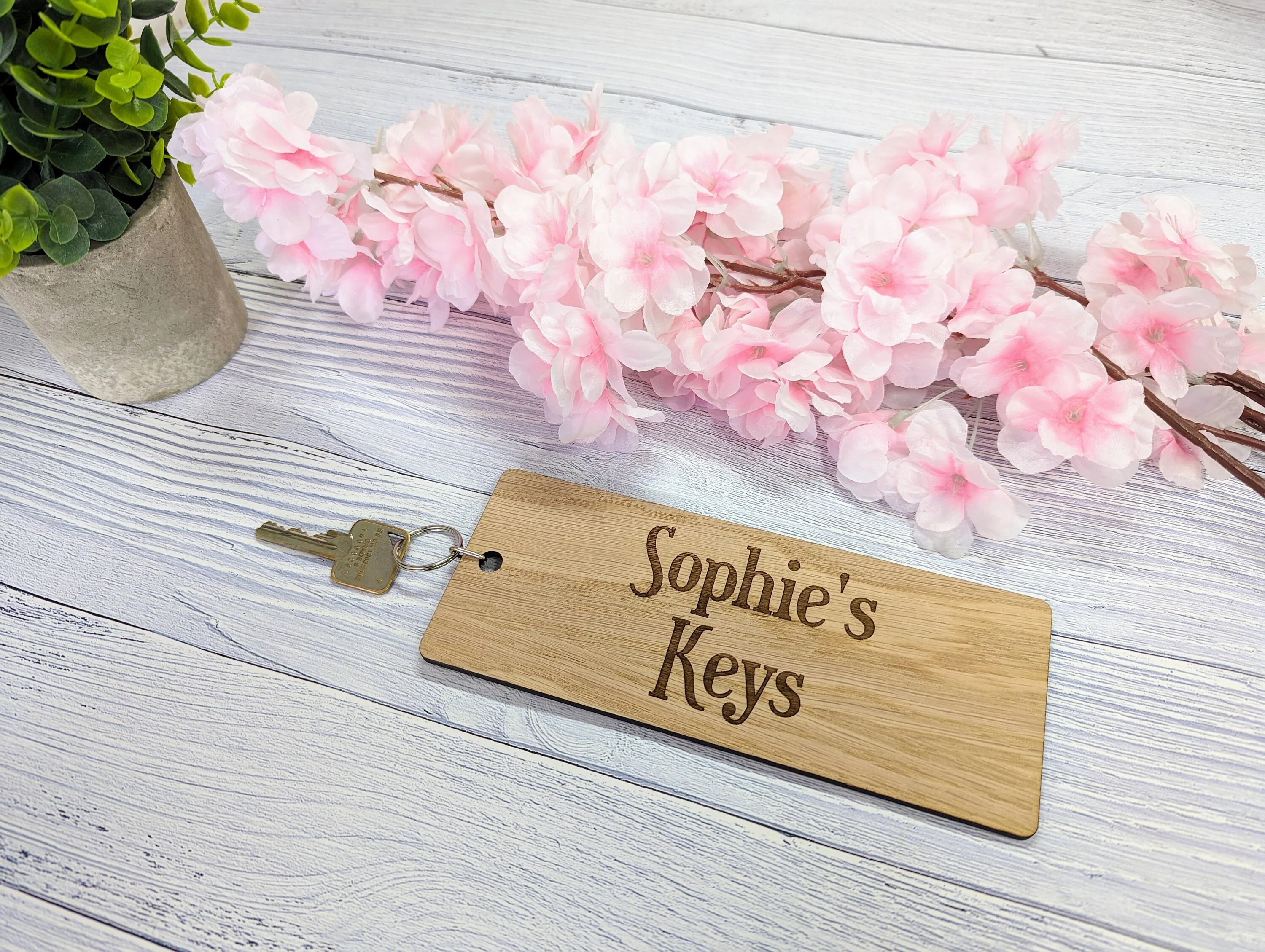 Extra-Large 200x80mm Personalised Wooden Keyring - Ideal for First Car, New Home, or Those Who Misplace Keys - Image 4