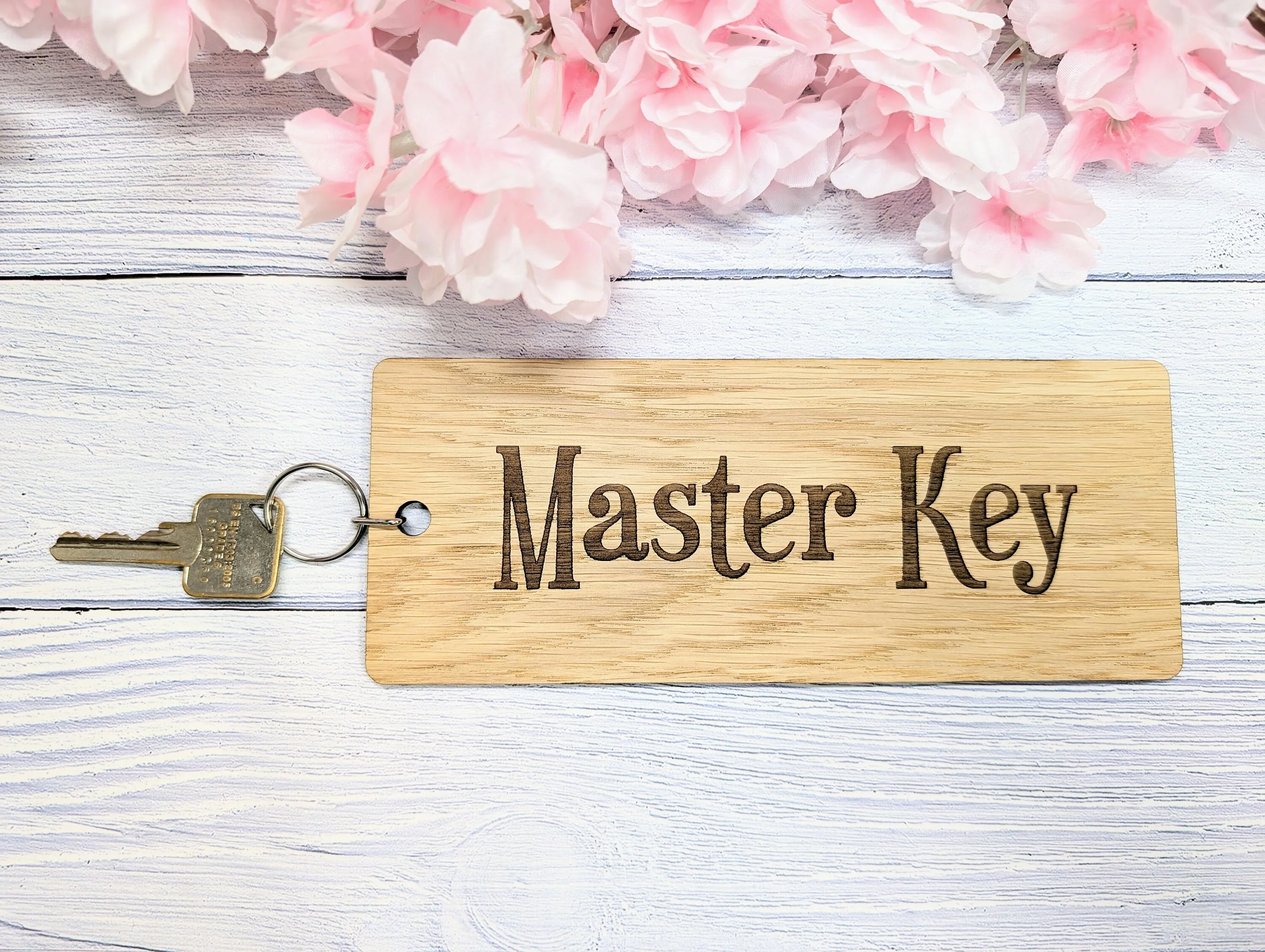Extra-Large 200x80mm Wooden Keyring with 'Master Key' Message - Image 4