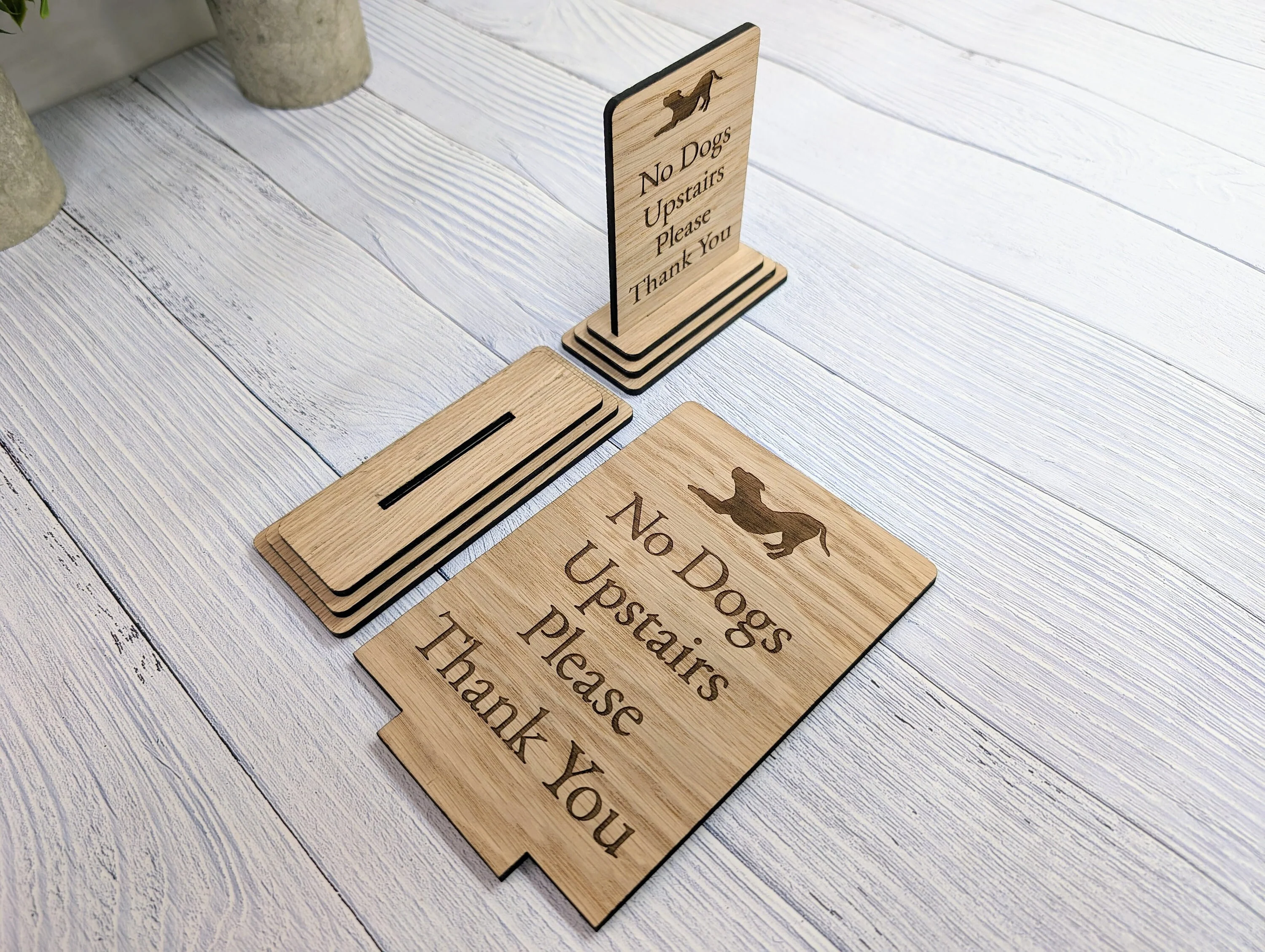 Freestanding "No Dogs Upstairs Please" Wooden Table Sign, Oak Finish, Ideal for Homes, AirBnBs & Rental Properties etc, 2 Sizes - Image 7