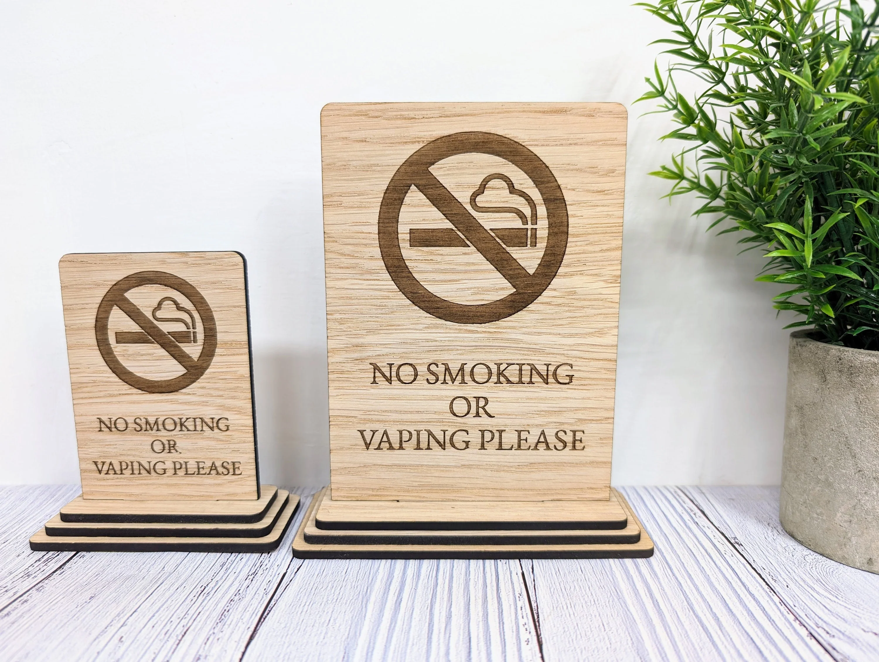 Freestanding "No Smoking or Vaping Please" Wooden Table Sign, Oak Finish, Ideal for Cafes, Restaurants & Public Spaces etc, 2 Sizes, Signage - Image 6