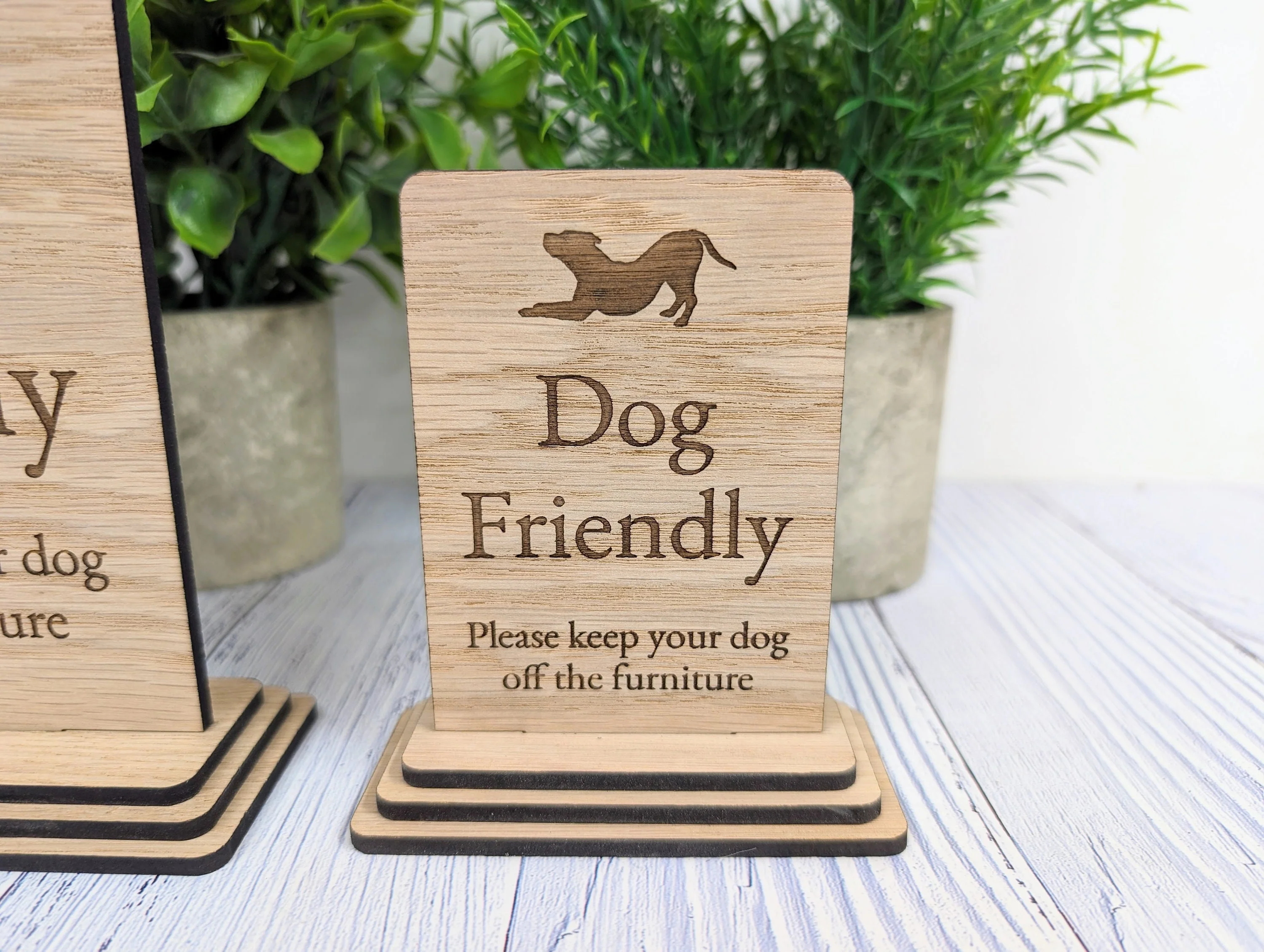 Freestanding "Please Keep Your Dog Off The Furniture" Wooden Table Sign, Oak Finish, Ideal for Homes, AirBnBs & Rental Properties - Image 7