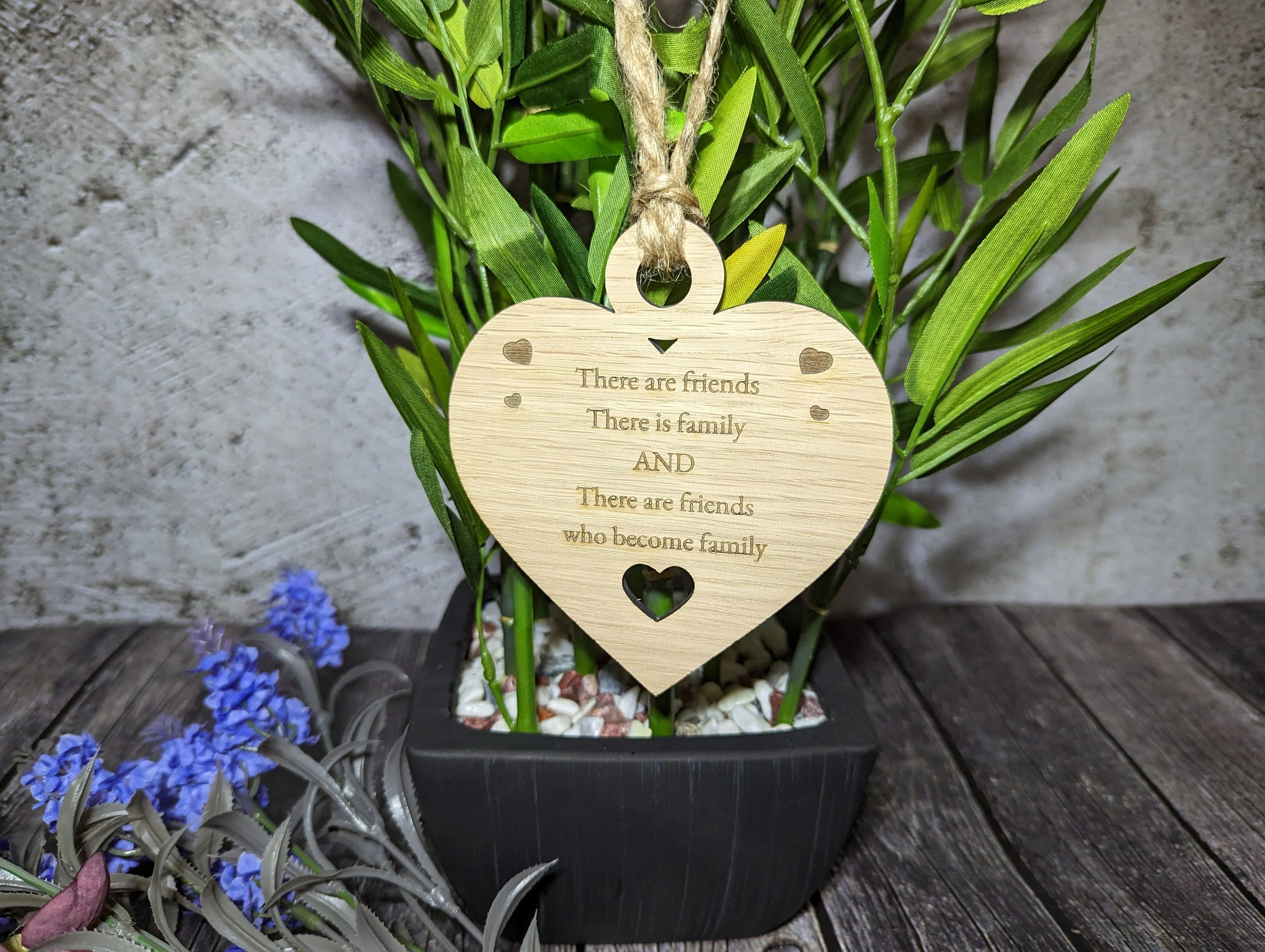 Friends Heart Shaped Sign, Friend Gift, Choice of Quote, Oak - Image 3