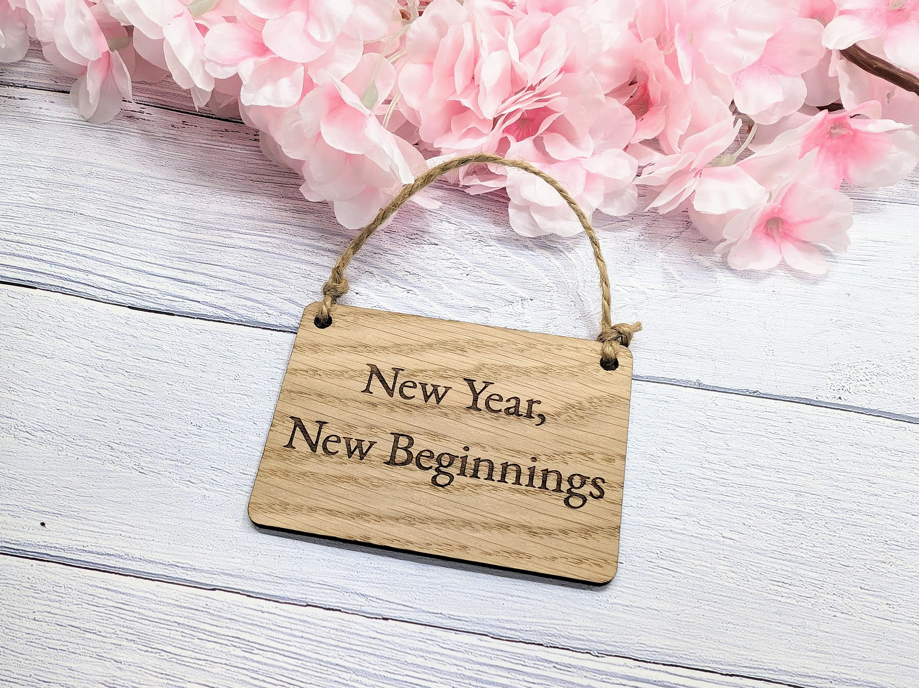 New Year, New Beginnings Oak Sign - Personalisable, Inspirational 2024 Decor - Image 3