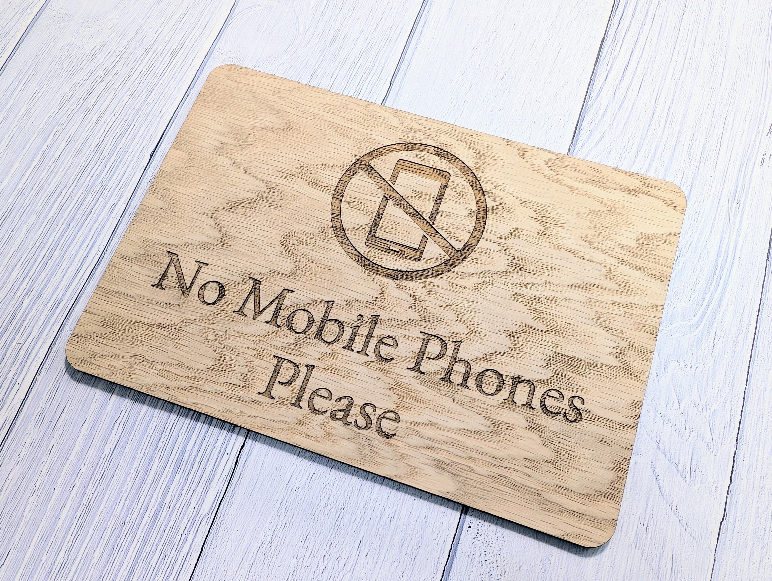 No Mobile Phones Sign – Wooden Oak Veneer Plaque – Freestanding No Phones Sign for Shops & Cafés – Optional Counter Stand - Image 2