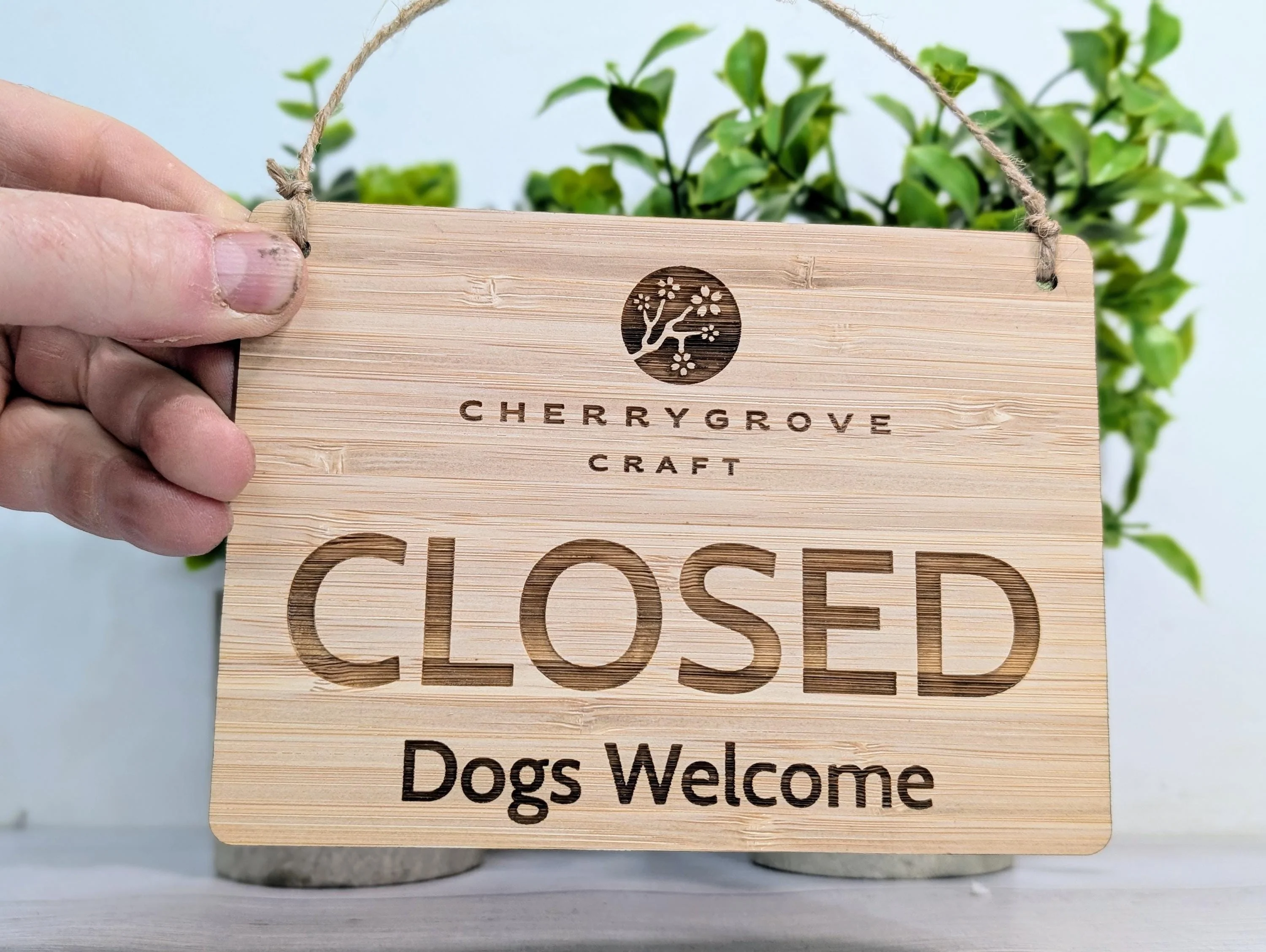 Personalised Bamboo Open and Closed Dog Friendly Sign for Business - Eco 2 Sided Veneered, Wood Signage, Sustainable Shop Door Plaque - Image 3