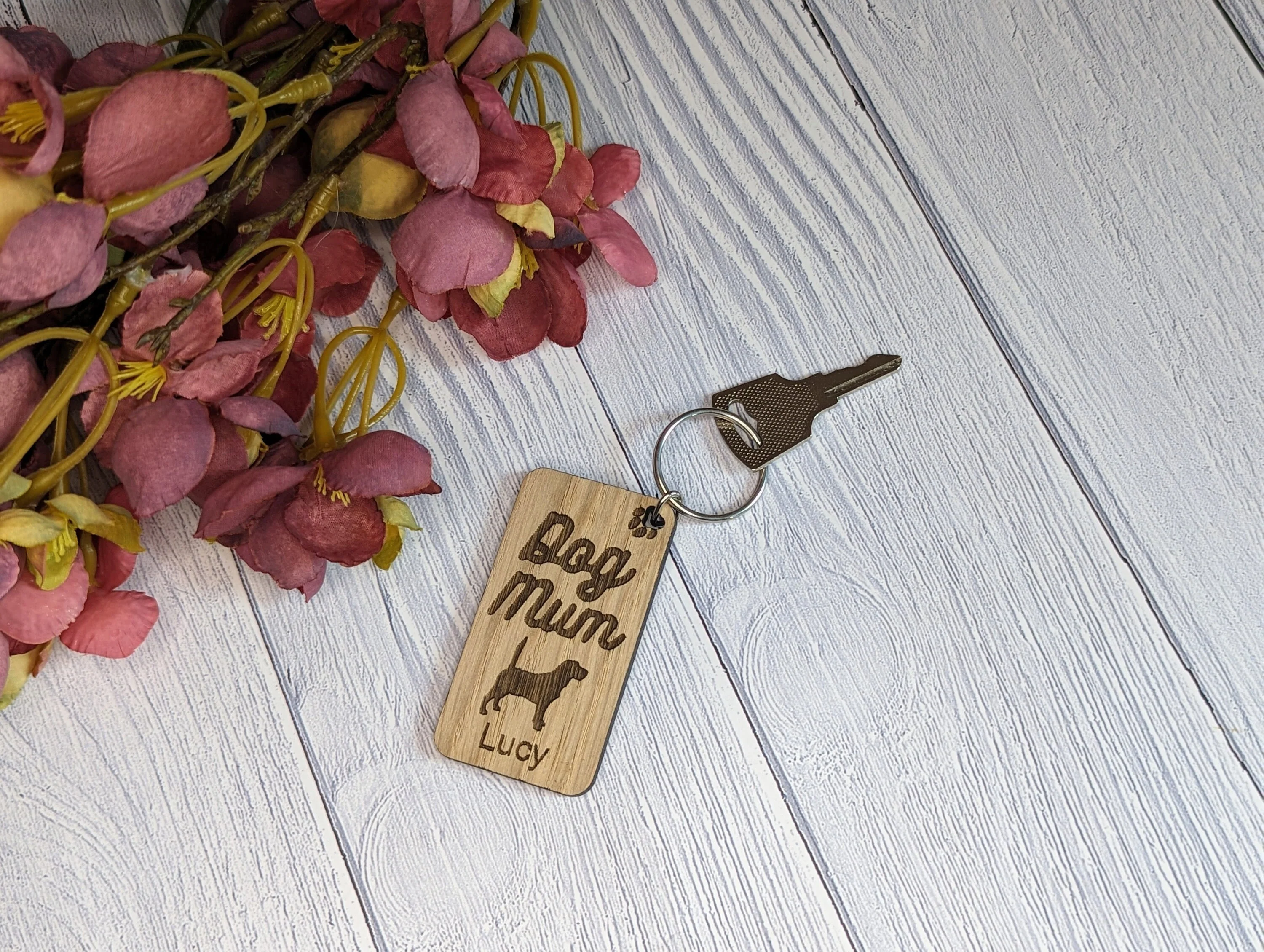 Personalised Beagle Dog Mum Wooden Keyring | Oak Dog Keychain | Gift For Beagle Parent | Doggy Key Tag Gift - Image 2