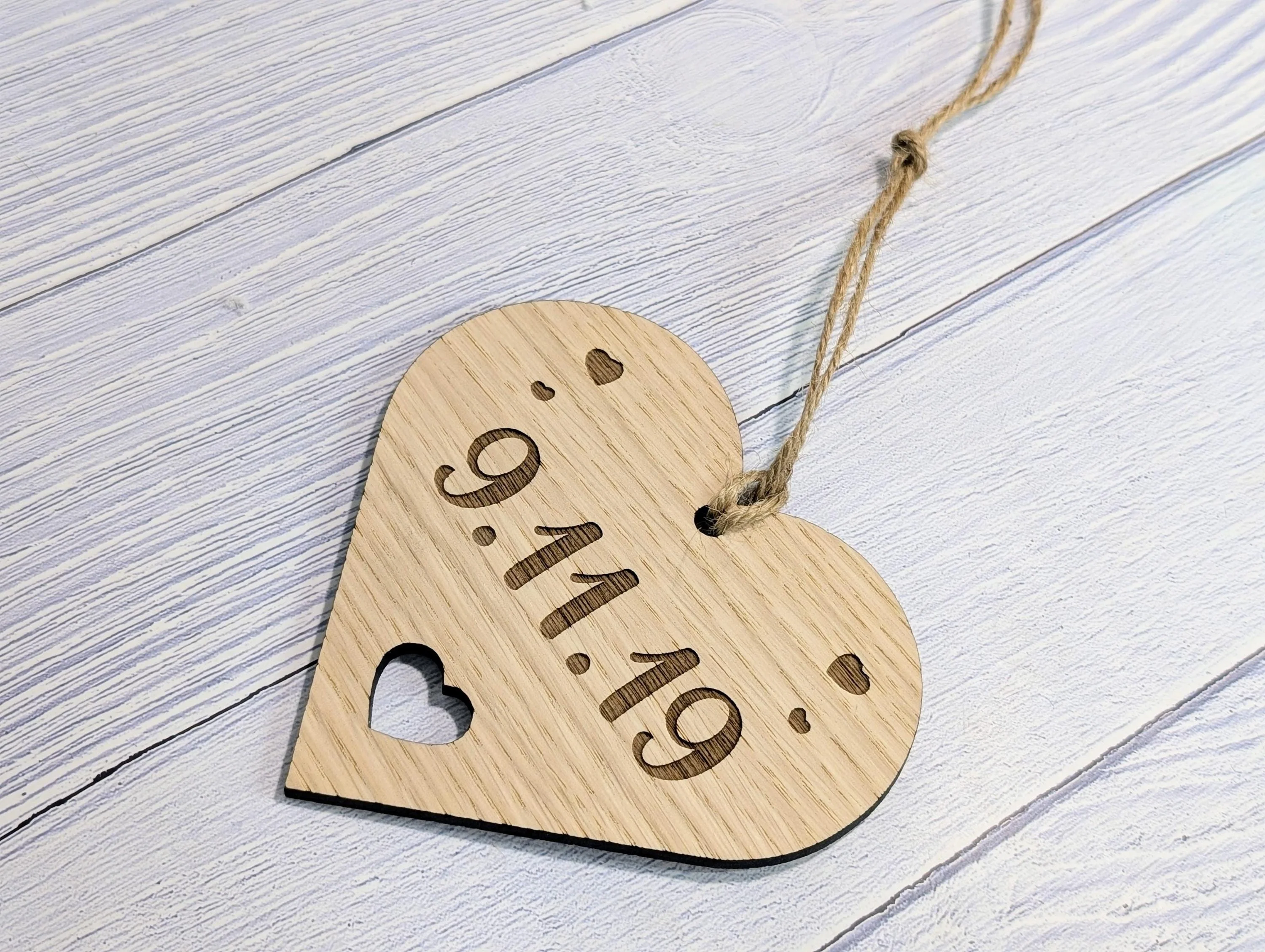 Personalised "Day We First Met" Bauble - Engraved Date Keepsake, Romantic Gift for Christmas, Anniversary, or Valentine’s - Hearts - Image 4