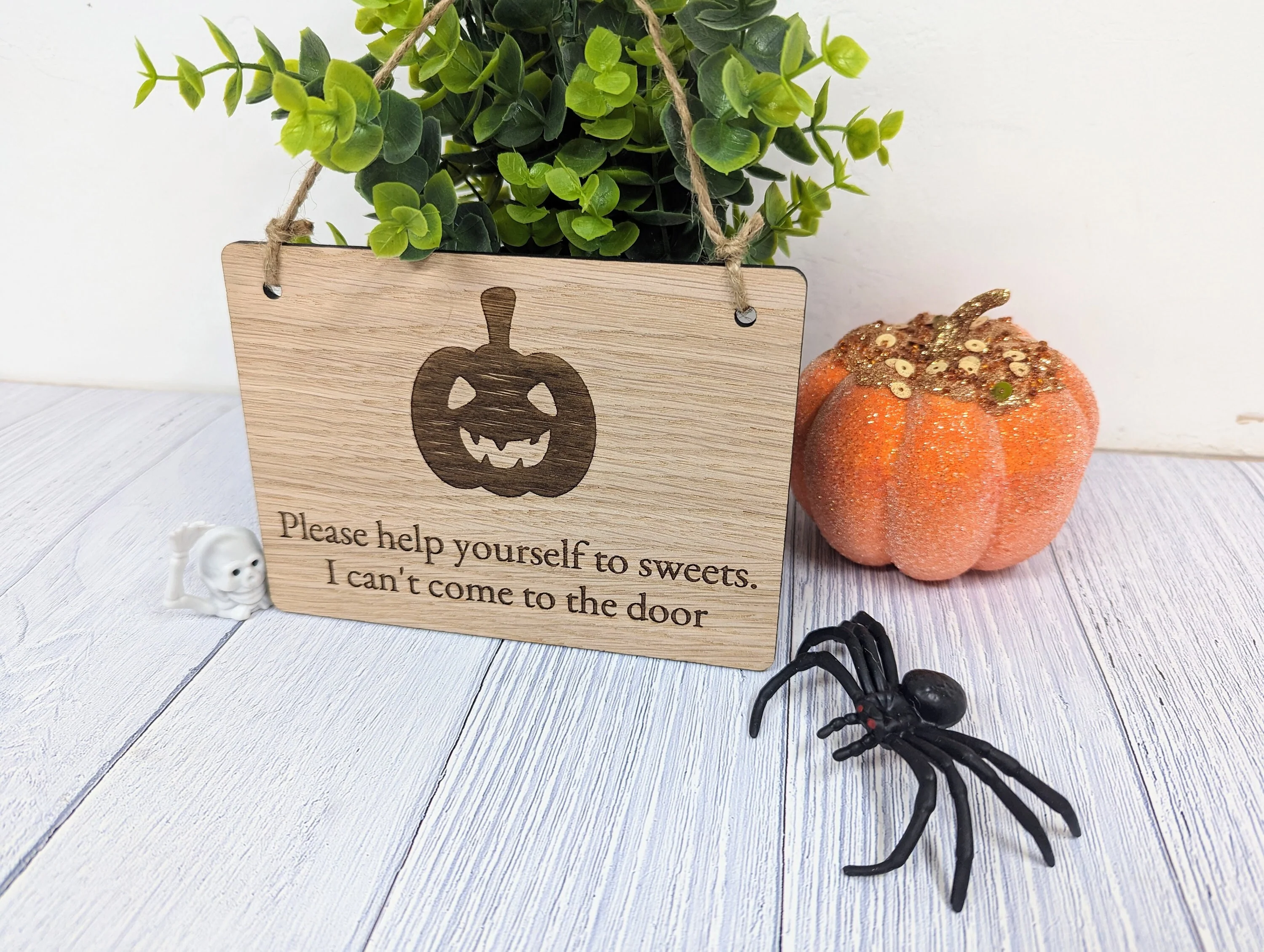 Personalised Halloween Wooden Sign with Pumpkin Design - 'Please Help Yourself to Sweets' - Ideal for Trick or Treaters - Image 2