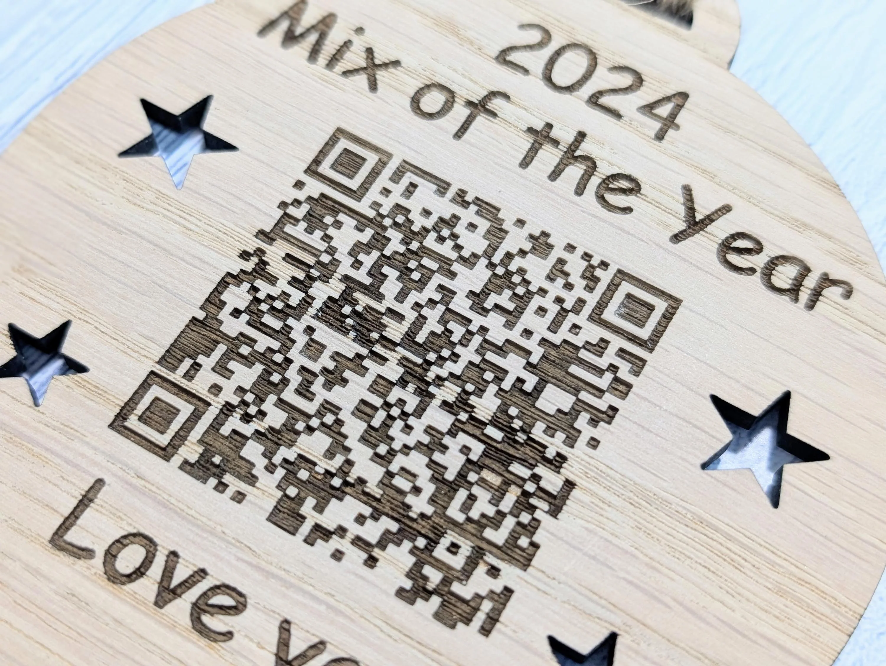 Personalised Mix of the Year Bauble - Engraved QR Code Music Gift, Custom 2024 Playlist Ornament for any Music Streaming Service - Image 6