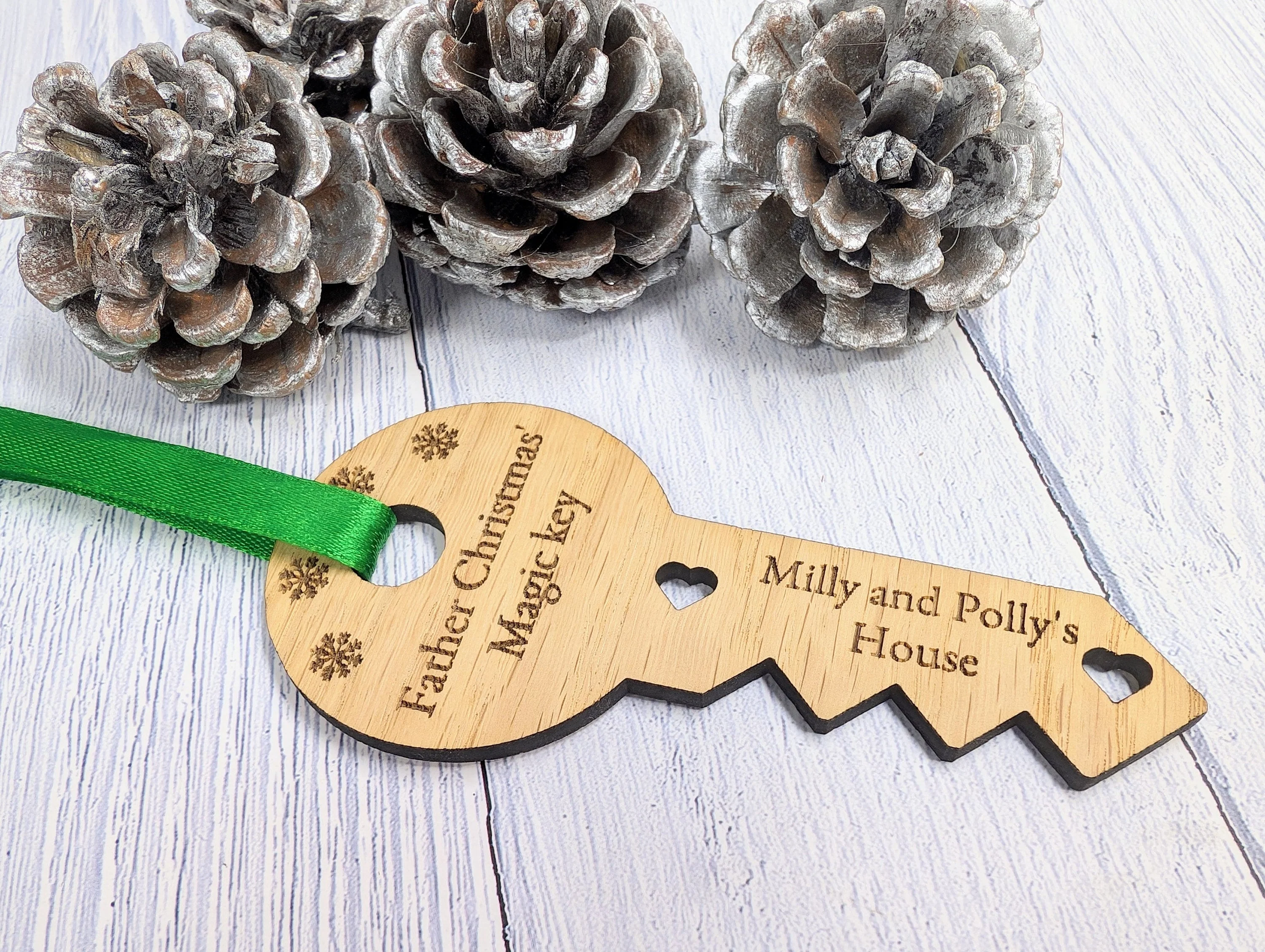 Personalised Oak Father Christmas Magic Key - Custom Kids' Names, Festive Decor - Image 8