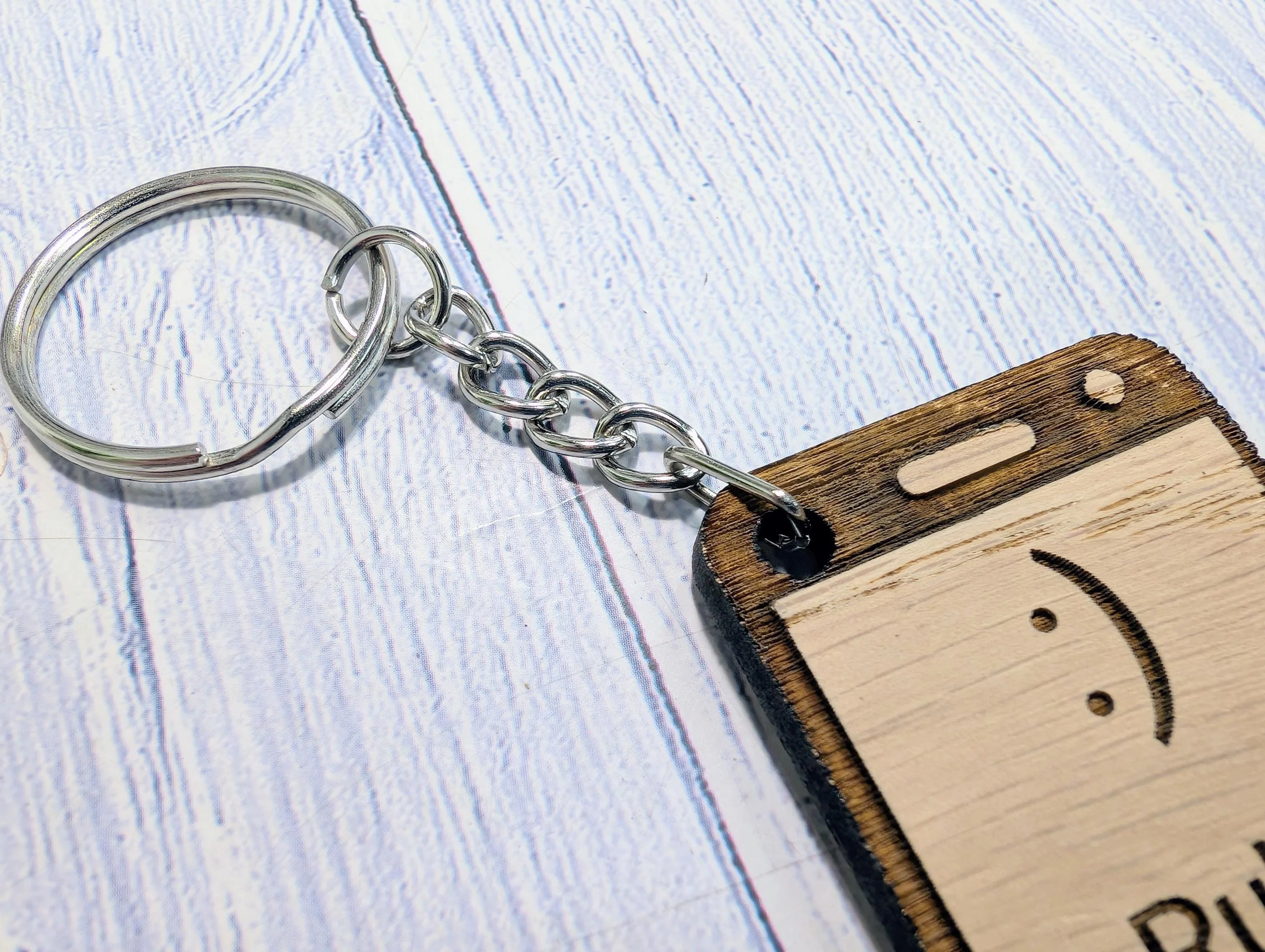 Personalised Student Keyring – Teacher Gift for Class, Smiley Design, Mobile Phone Shape, End of Term Keepsake - Image 6