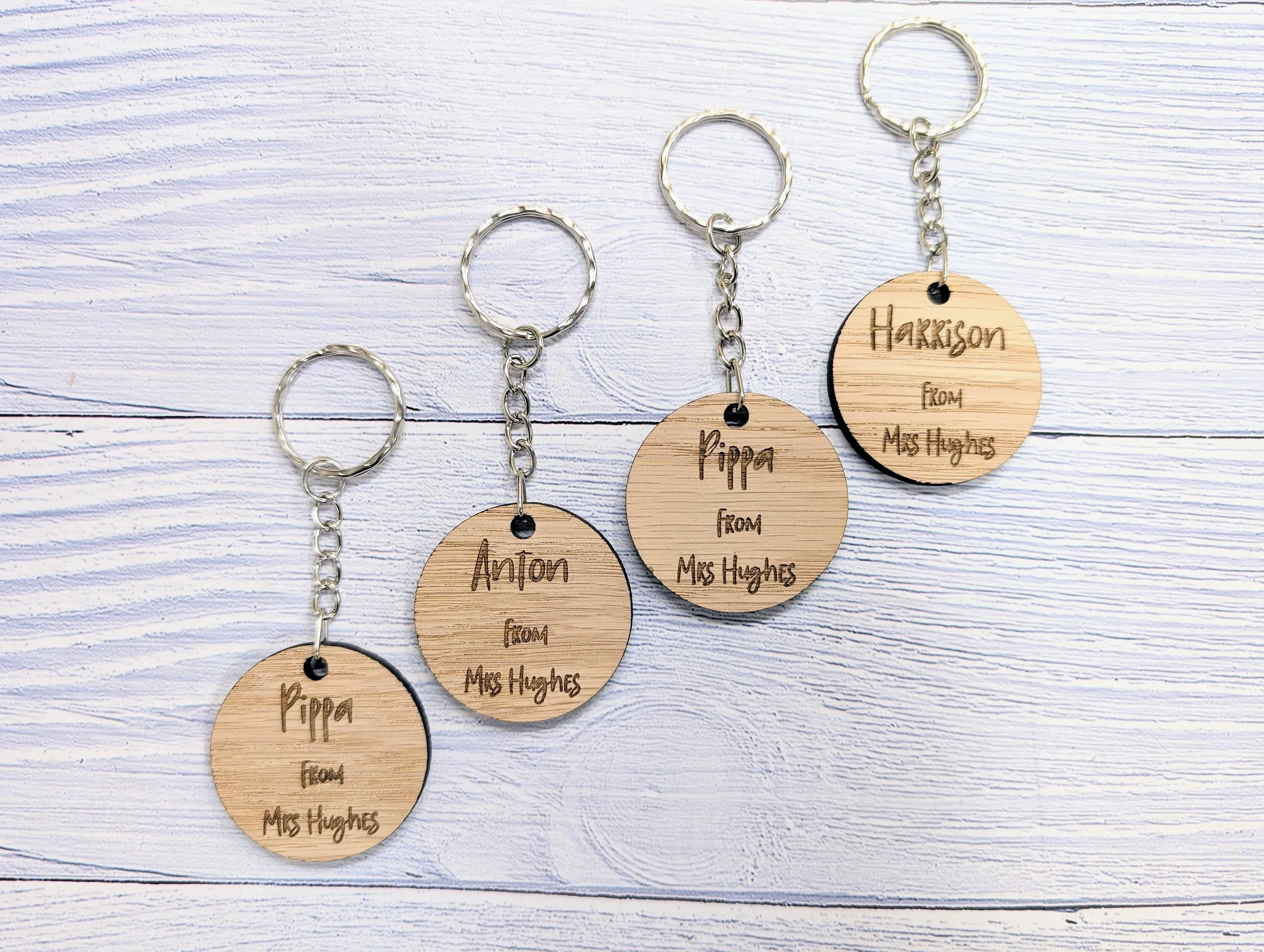 Personalised Student Keyrings | Oak School Key Chains | Gifts For Students | Gifts from Teacher, End of Term, End-of-Year, Custom Names - Image 2