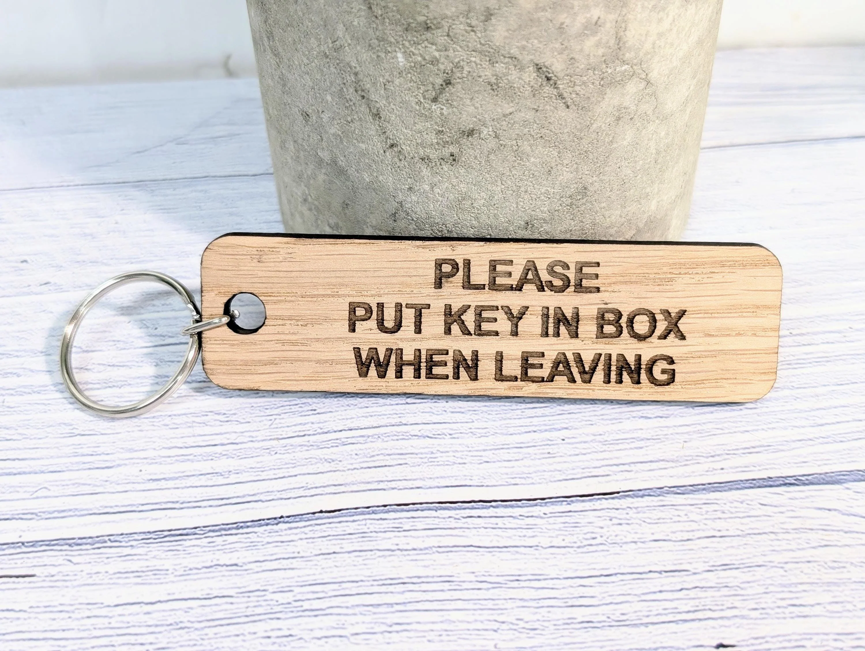 Oak Keyring: Please Put Key in Box - Eco-Friendly BnB Reminder - Image 3