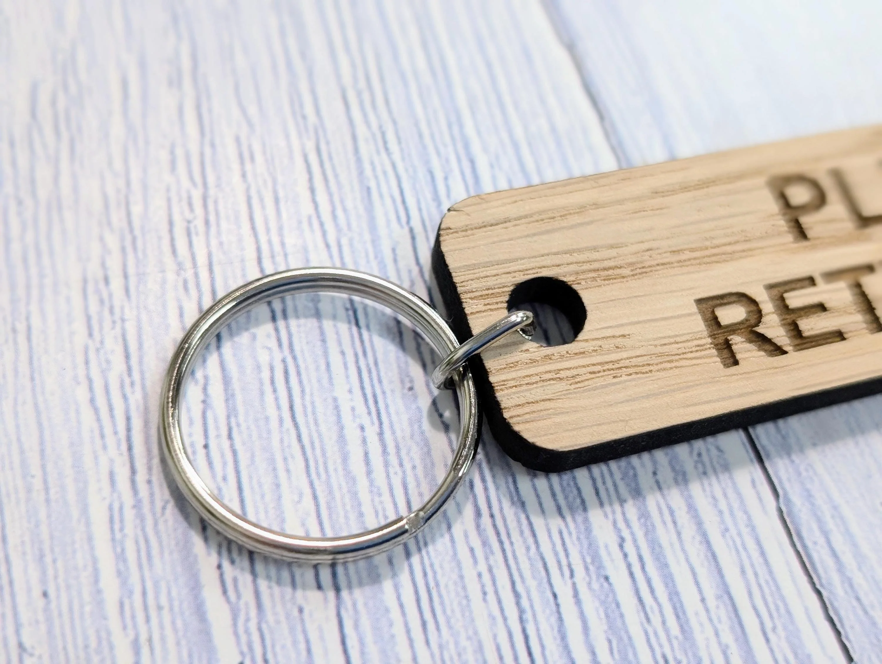 Please Return Key Oak Keyring: Eco-Friendly Reminder - Image 7