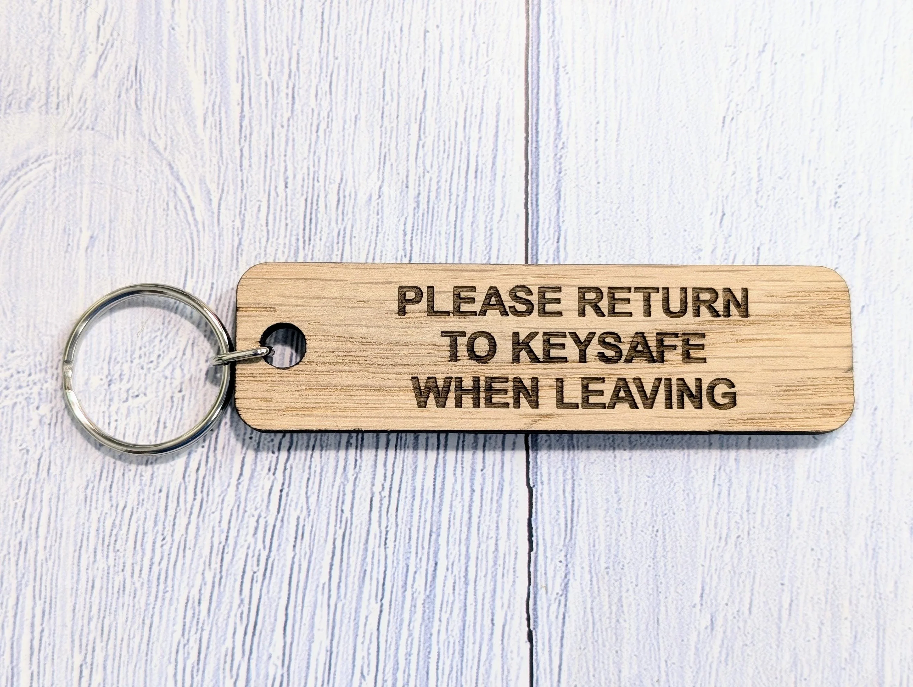 Oak Keysafe Keyring: Handmade Eco-Friendly Reminder (90x25mm) - Image 4