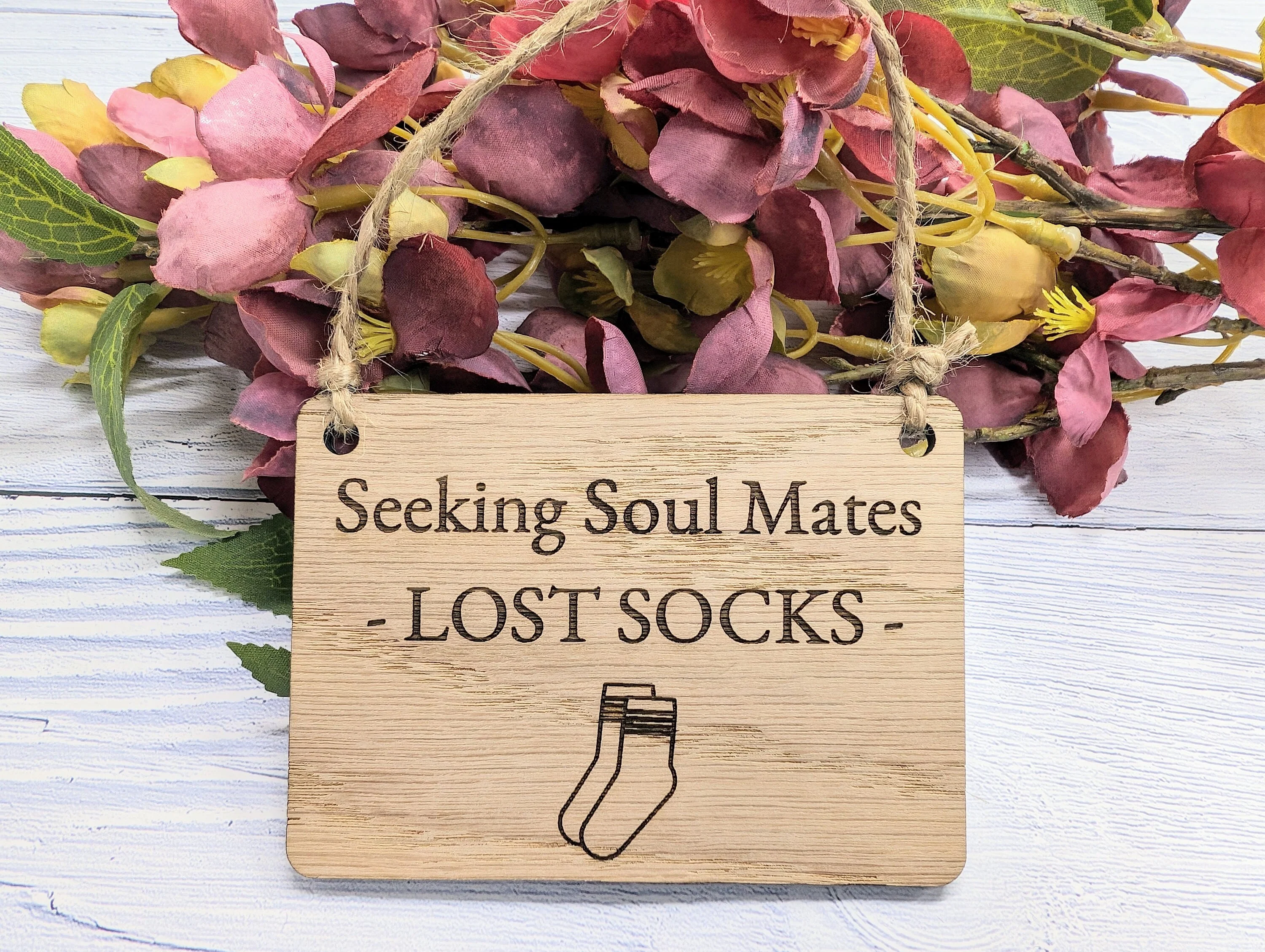 Seeking Soul Mates' - Oak Veneer MDF, Quirky Laundry Decor, 4 Sizes, Sock Graphic, Non-Personalised - Image 6