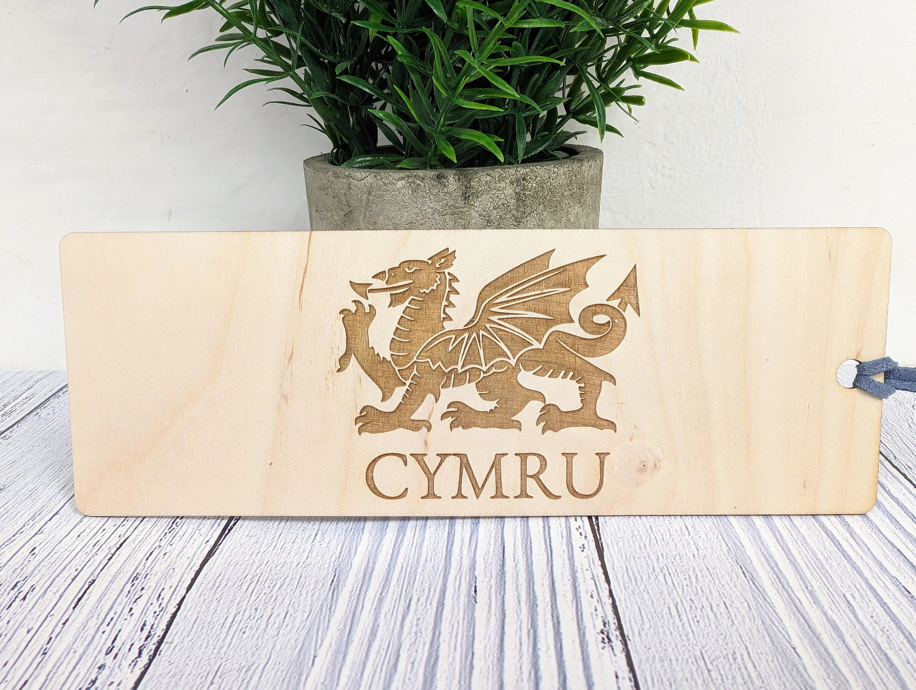 Welsh Dragon Cymru Engraved Wooden Bookmark - Image 4