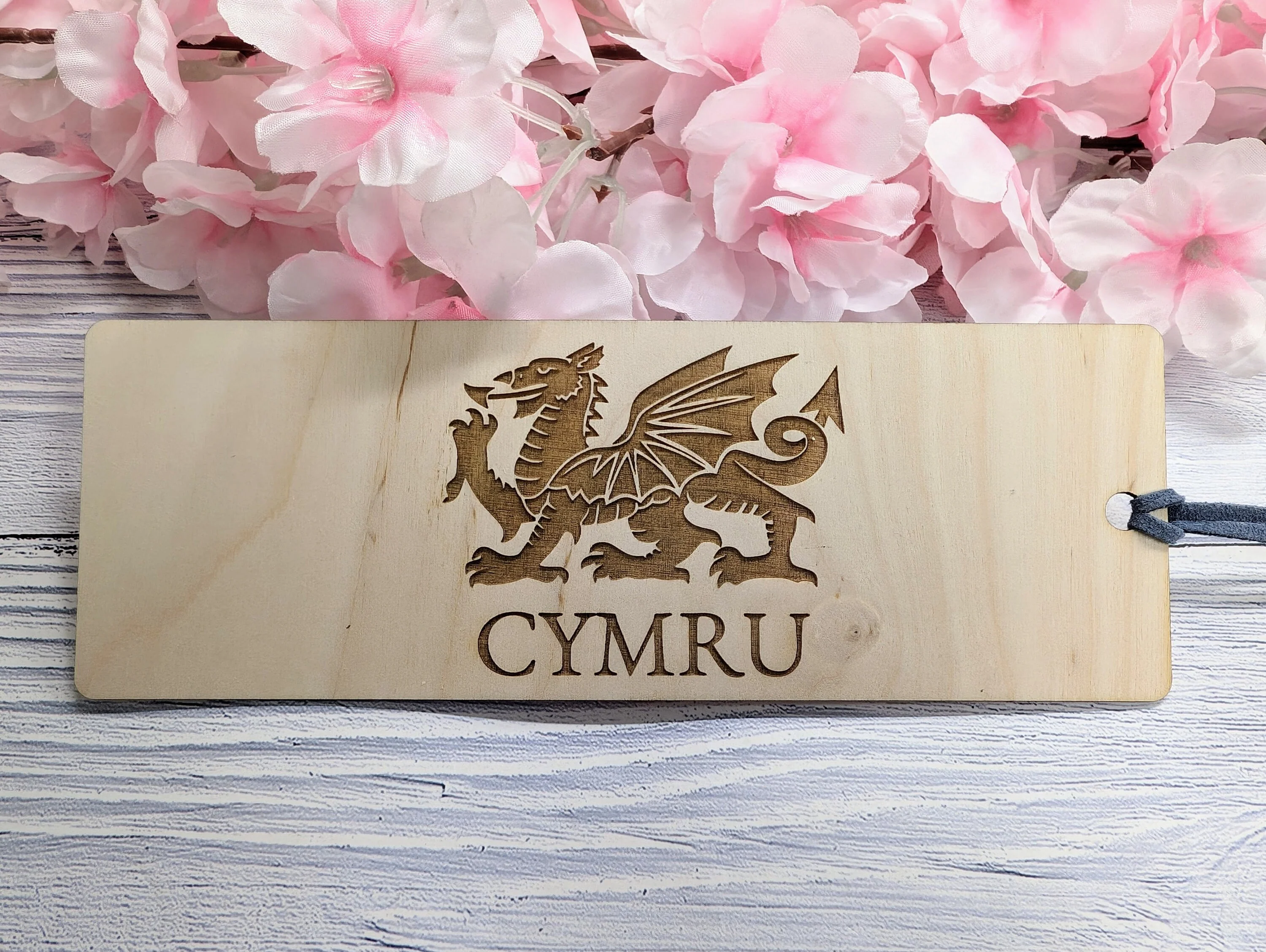 Welsh Dragon Cymru Engraved Wooden Bookmark - Image 9