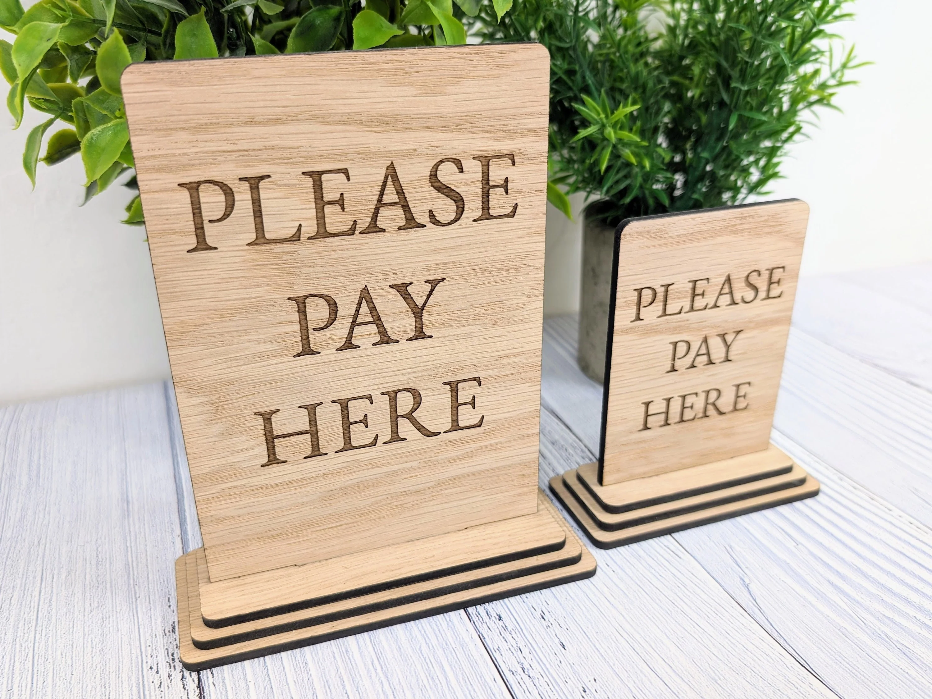 Wooden Freestanding Table Sign 'Please Pay Here' - Perfect for Shops, Cafés, Markets – Available in Two Sizes" Removable Base - Image 4