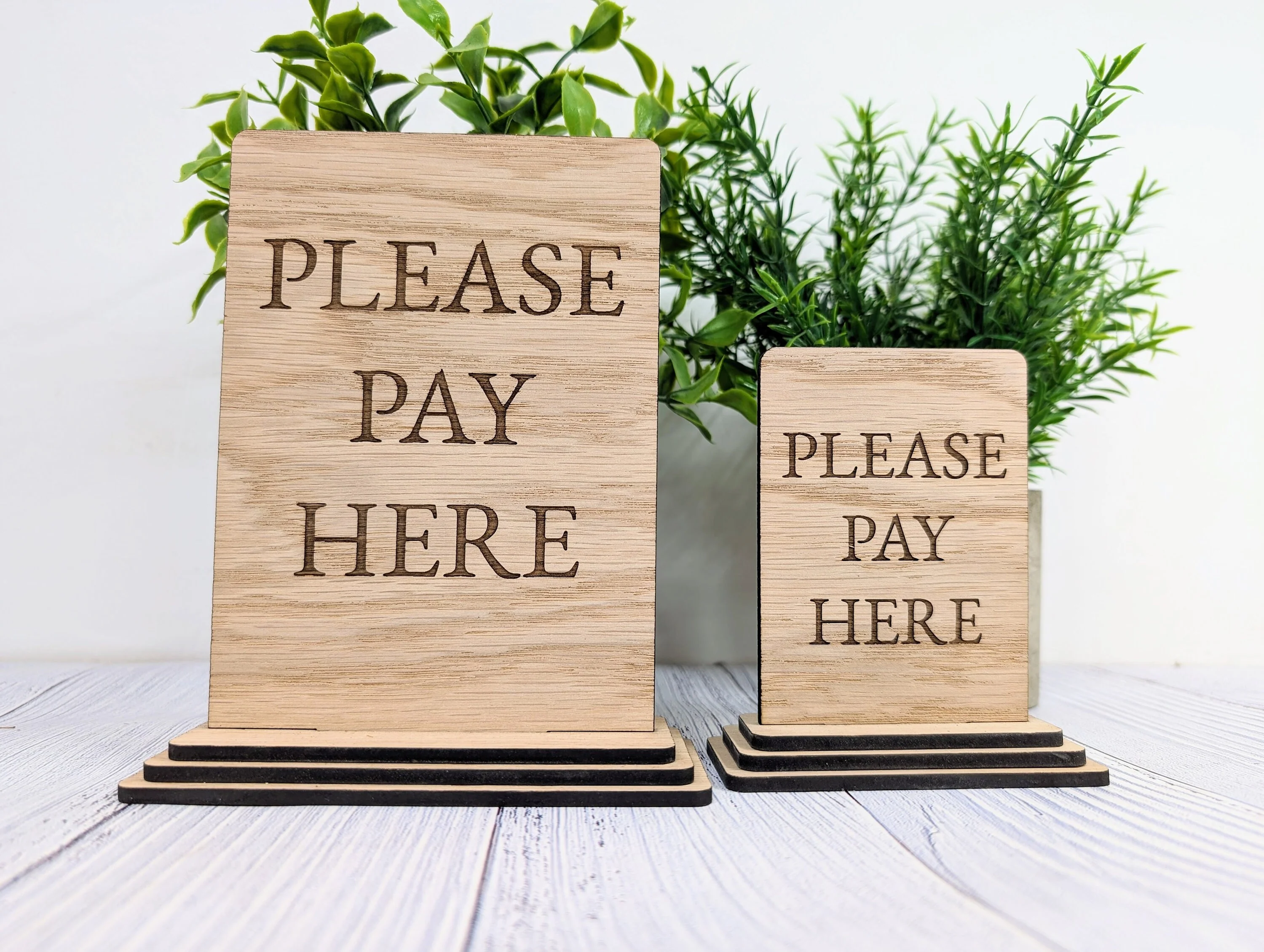 Wooden Freestanding Table Sign 'Please Pay Here' - Perfect for Shops, Cafés, Markets – Available in Two Sizes" Removable Base - Image 6