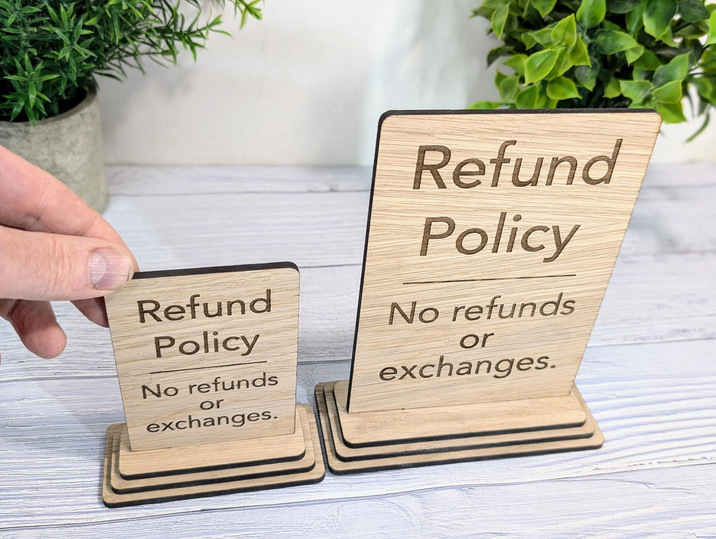 Wooden Freestanding Table Sign 'Refund Policy' - Perfect for Shops, Cafés, Markets – Available in Two Sizes - Removable Base, Shop Signage - Image 2