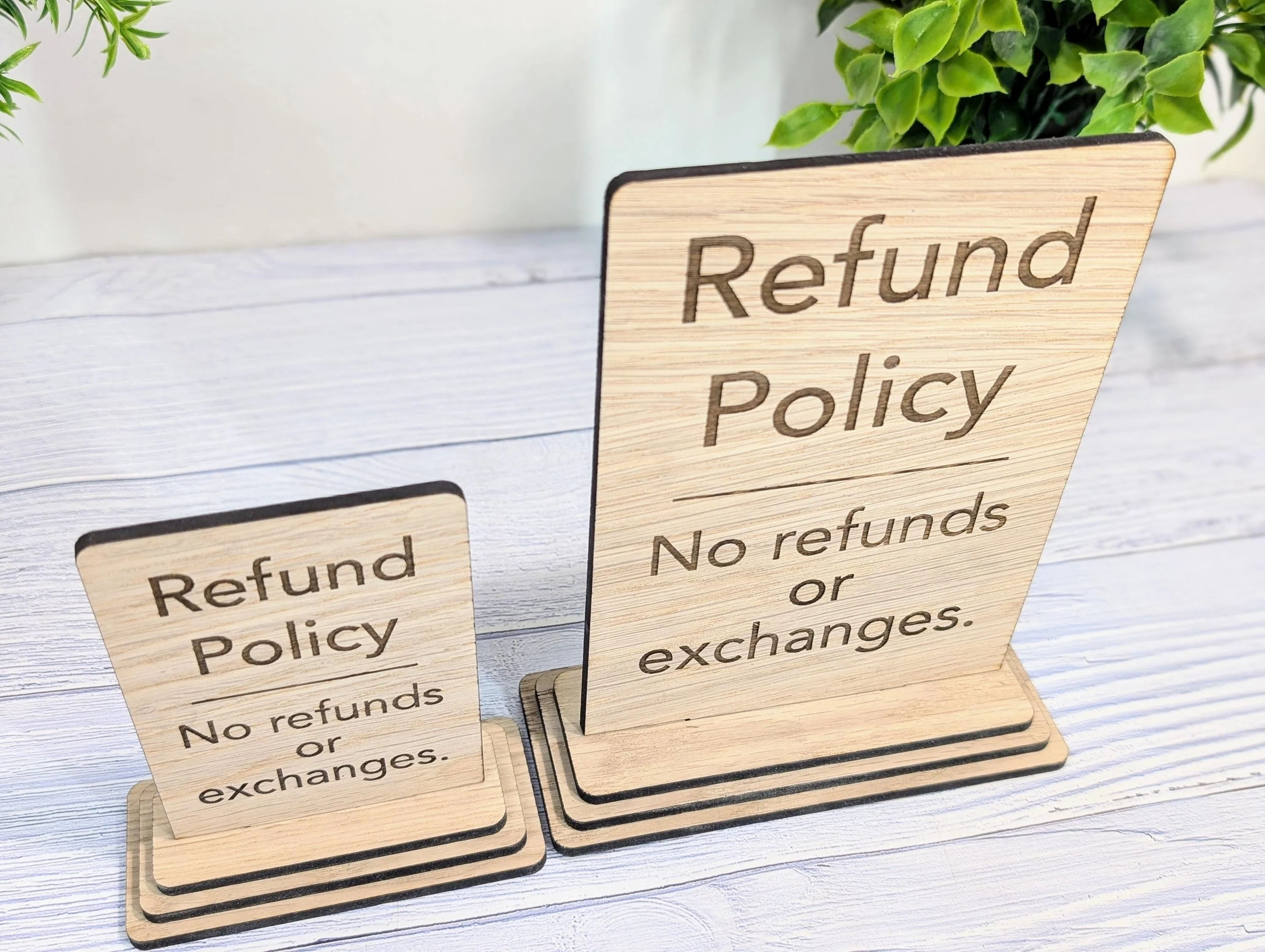 Wooden Freestanding Table Sign 'Refund Policy' - Perfect for Shops, Cafés, Markets – Available in Two Sizes - Removable Base, Shop Signage - Image 3