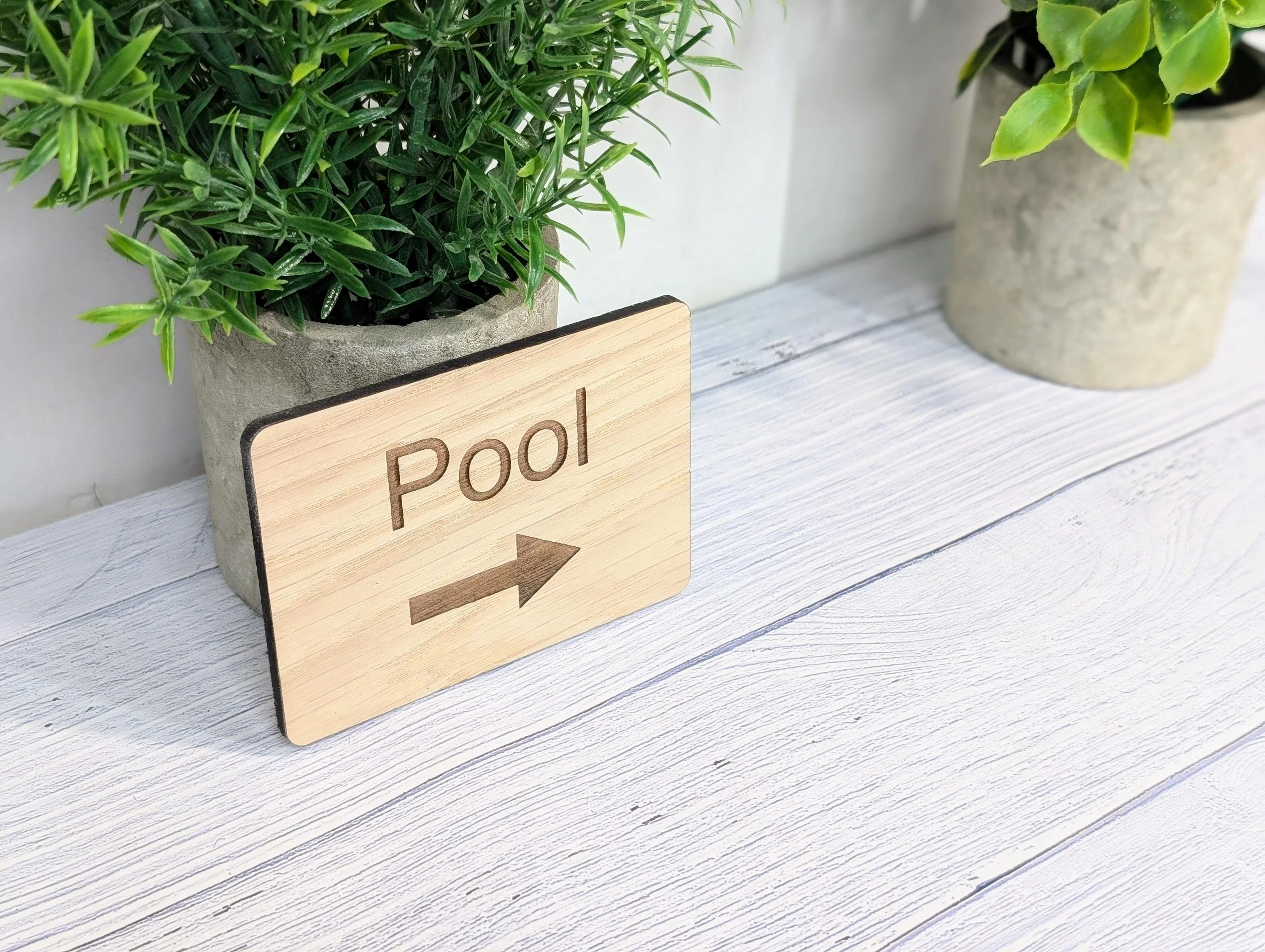 Engraved Oak "Pool" Sign: Rustic Hospitality Decor, Optional Arrow - Image 5