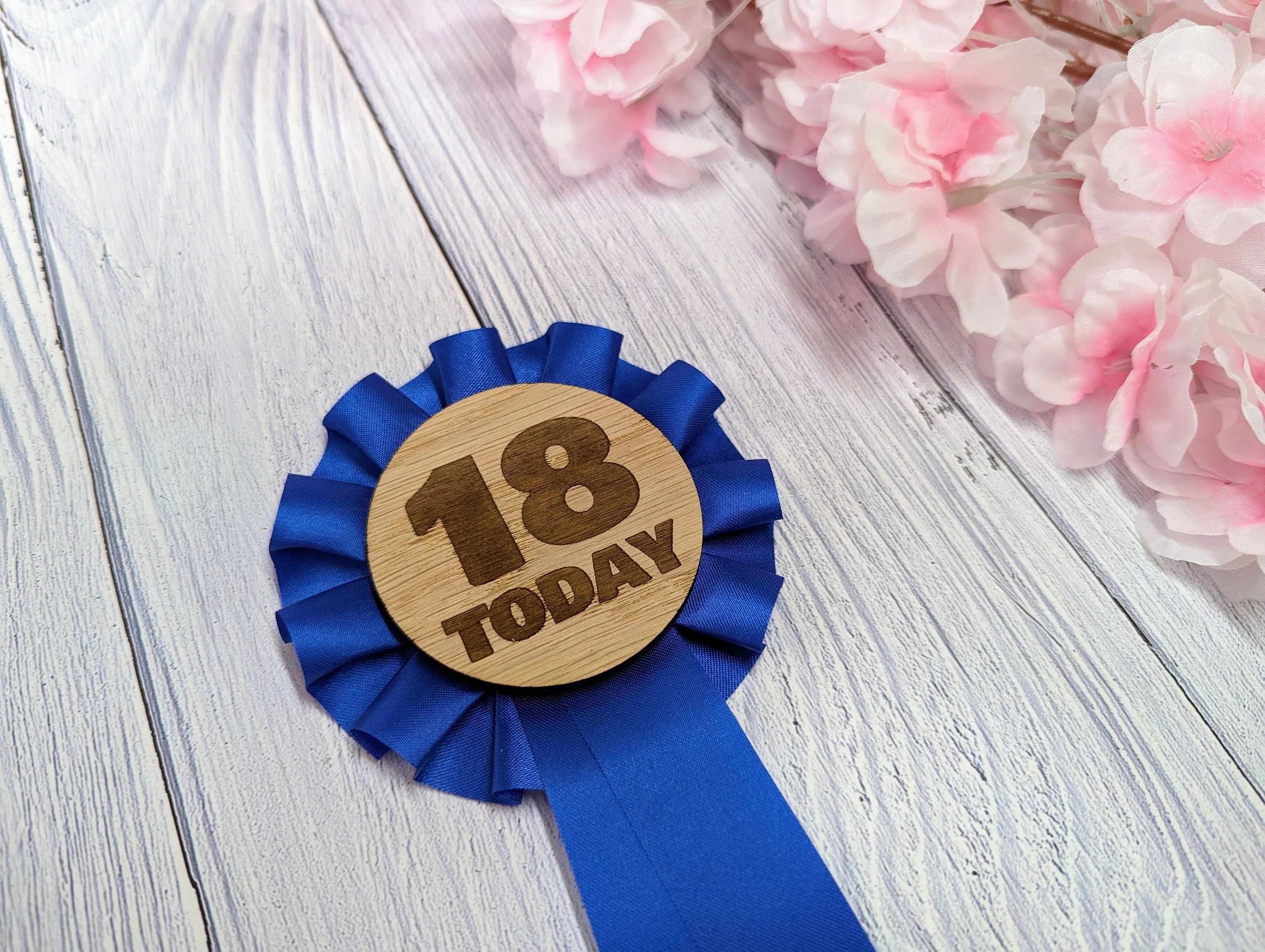Wooden Rosette for 18th Birthday Celebration - '18 Today' Award Ribbon - Elegant Oak Veneer - Eco-Friendly Packaging - Image 3
