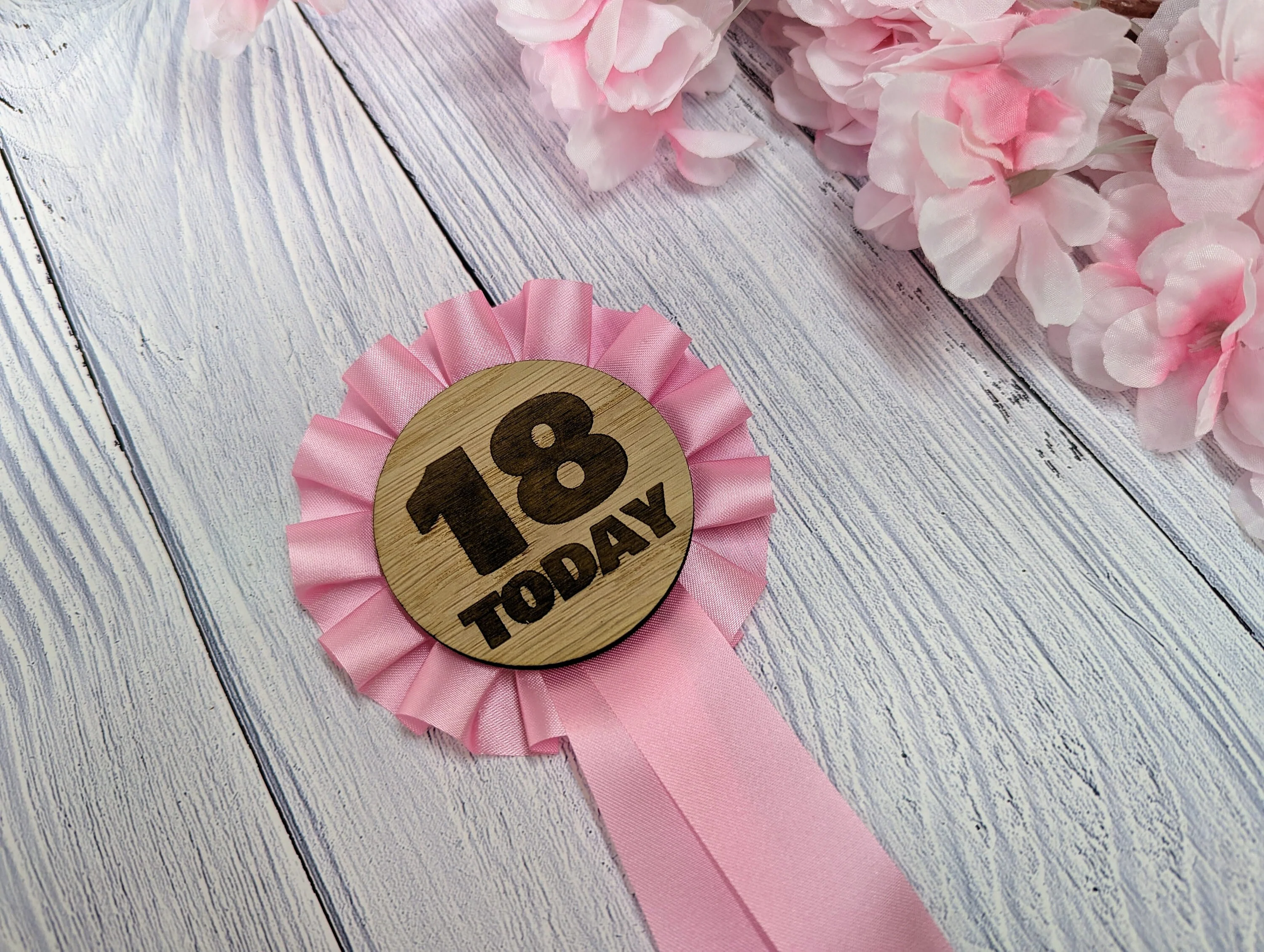 Wooden Rosette for 18th Birthday Celebration - '18 Today' Award Ribbon - Elegant Oak Veneer - Eco-Friendly Packaging - Image 4