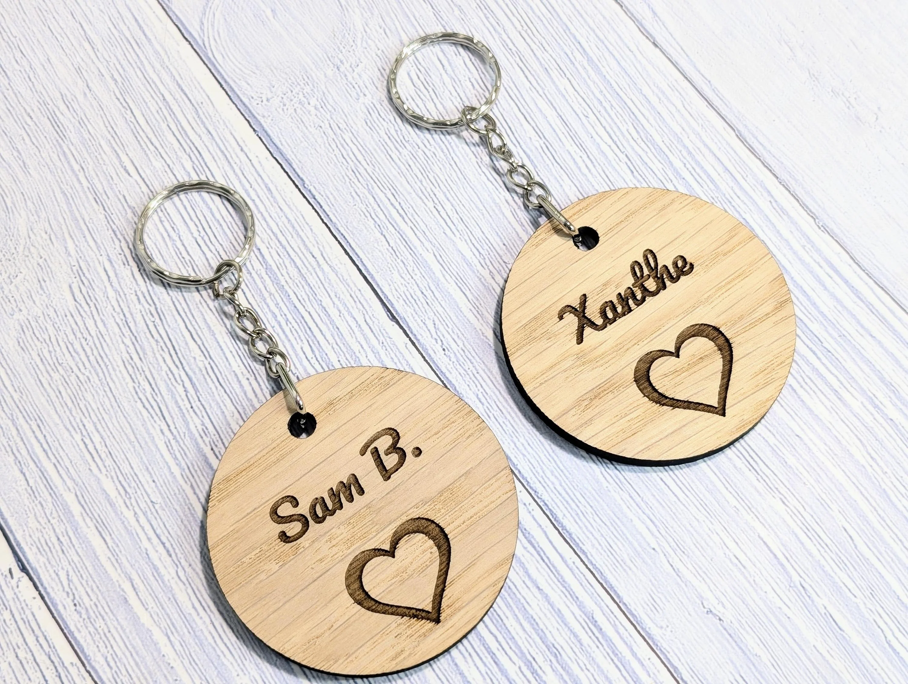 Wooden Wedding Favour Key Chain | Personalised Place Setting | Custom Guest Name, Key Ring, Keyring | Eco-Friendly Oak Veneer Keepsakes - Image 3