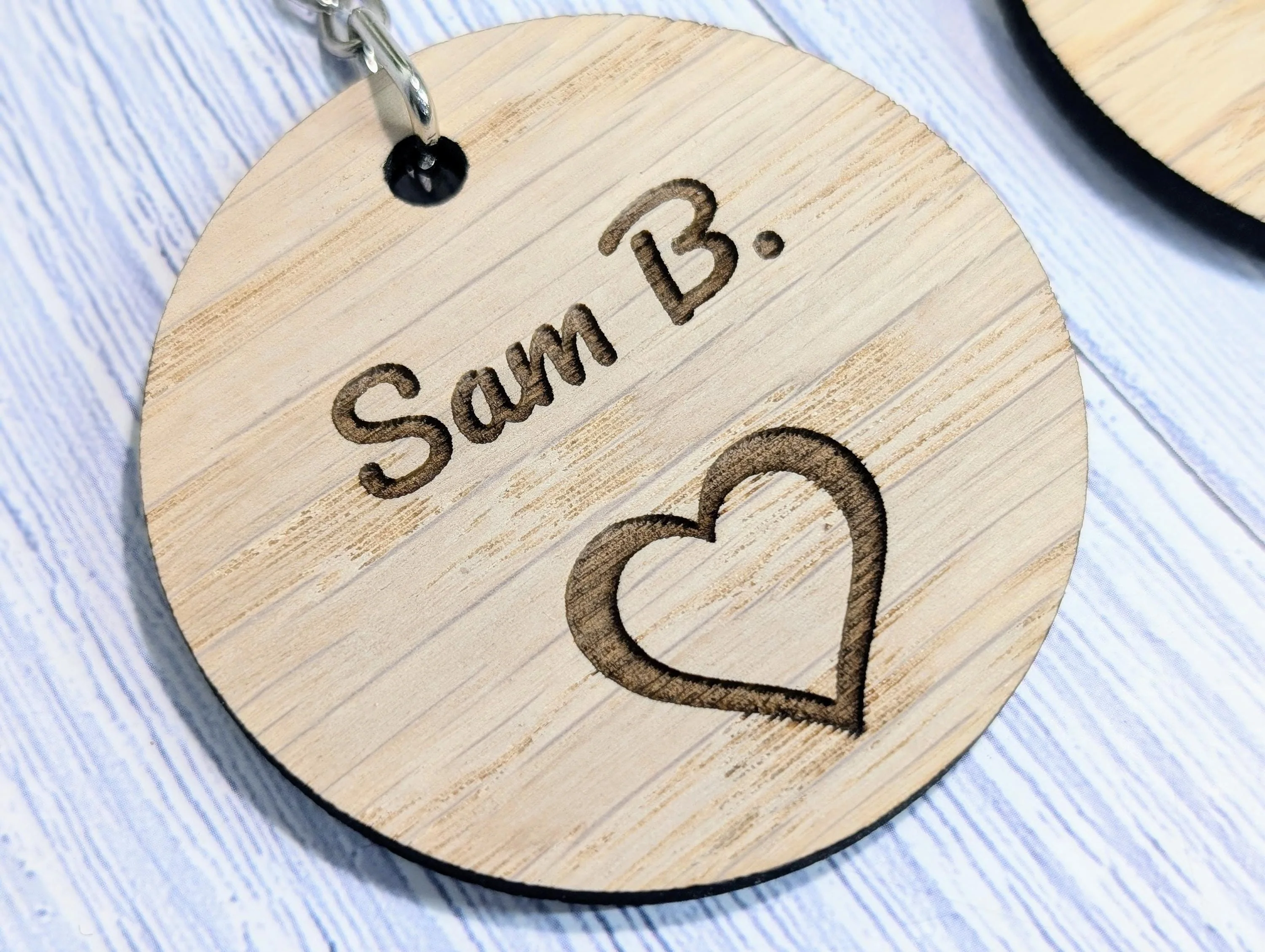 Wooden Wedding Favour Key Chain | Personalised Place Setting | Custom Guest Name, Key Ring, Keyring | Eco-Friendly Oak Veneer Keepsakes - Image 4